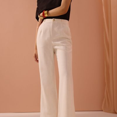 PETITE Leggy??Pvara Textured Flare Pants