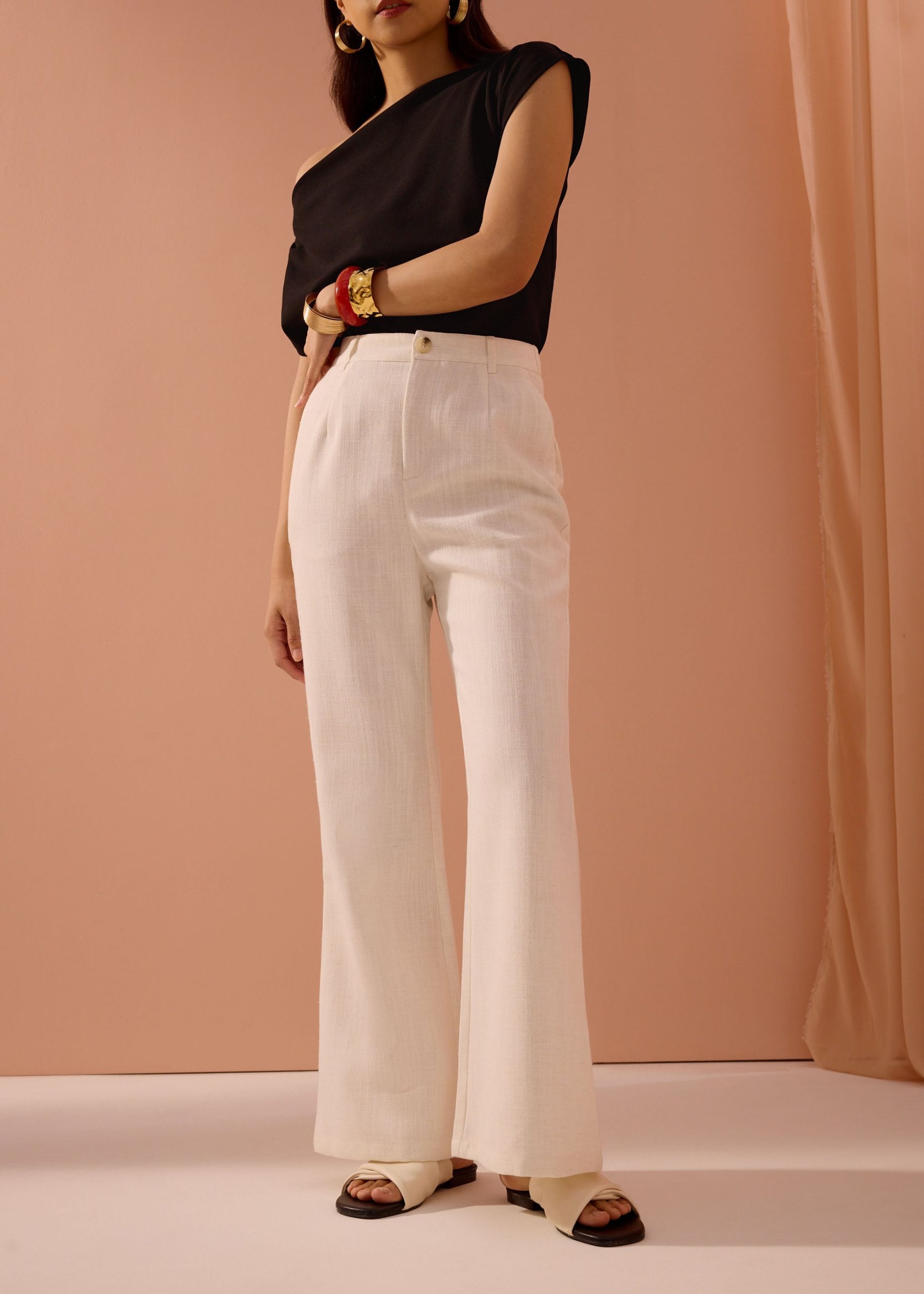 PETITE Leggy??Pvara Textured Flare Pants