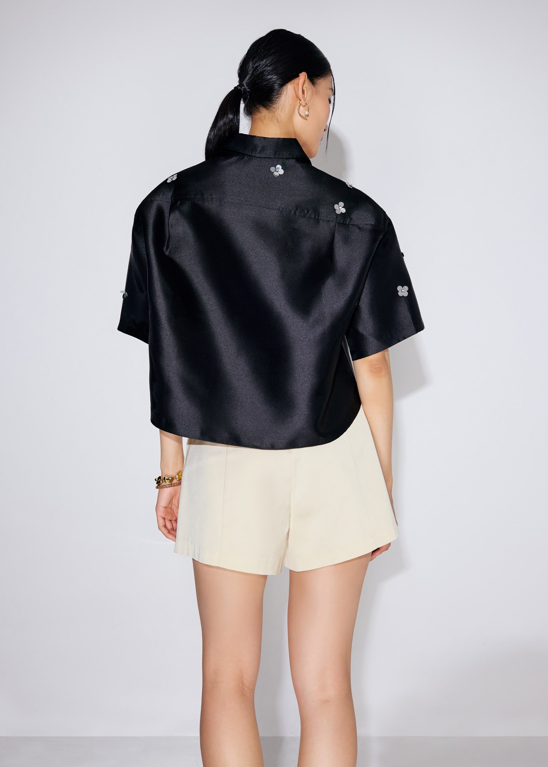 Embellished Satin Collared Boxy Crop Shirt - Image 6