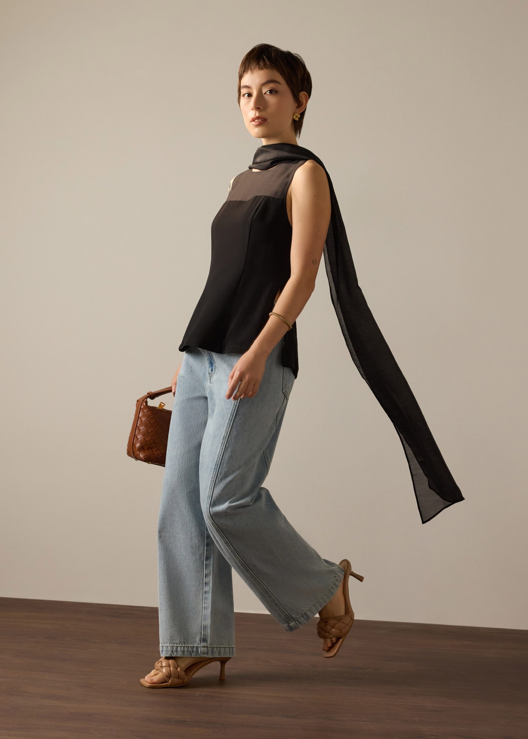 Andrea Multi-way Detachable Sash Crepe Round Neck Top - Image 3