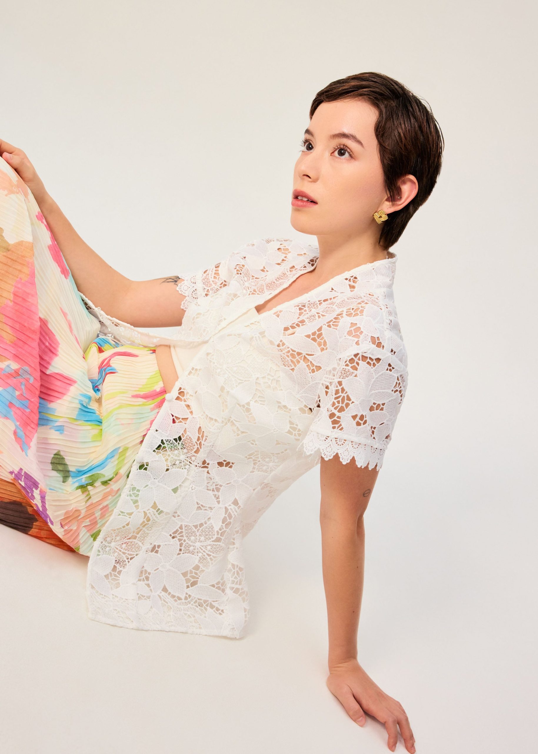 Floral Lace Kebaya Top - Image 2
