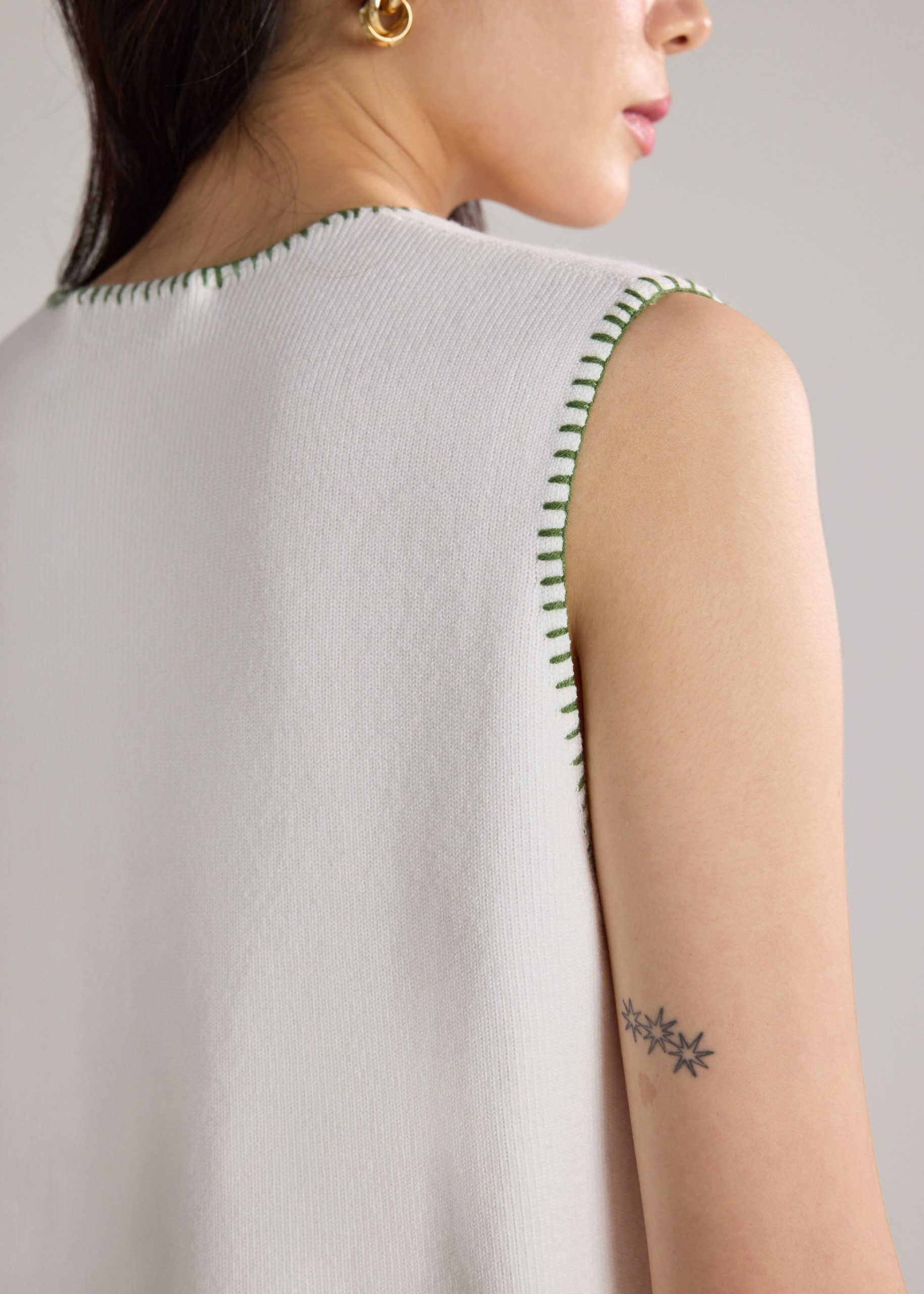Blanket Stitch Knit Vest - Image 12