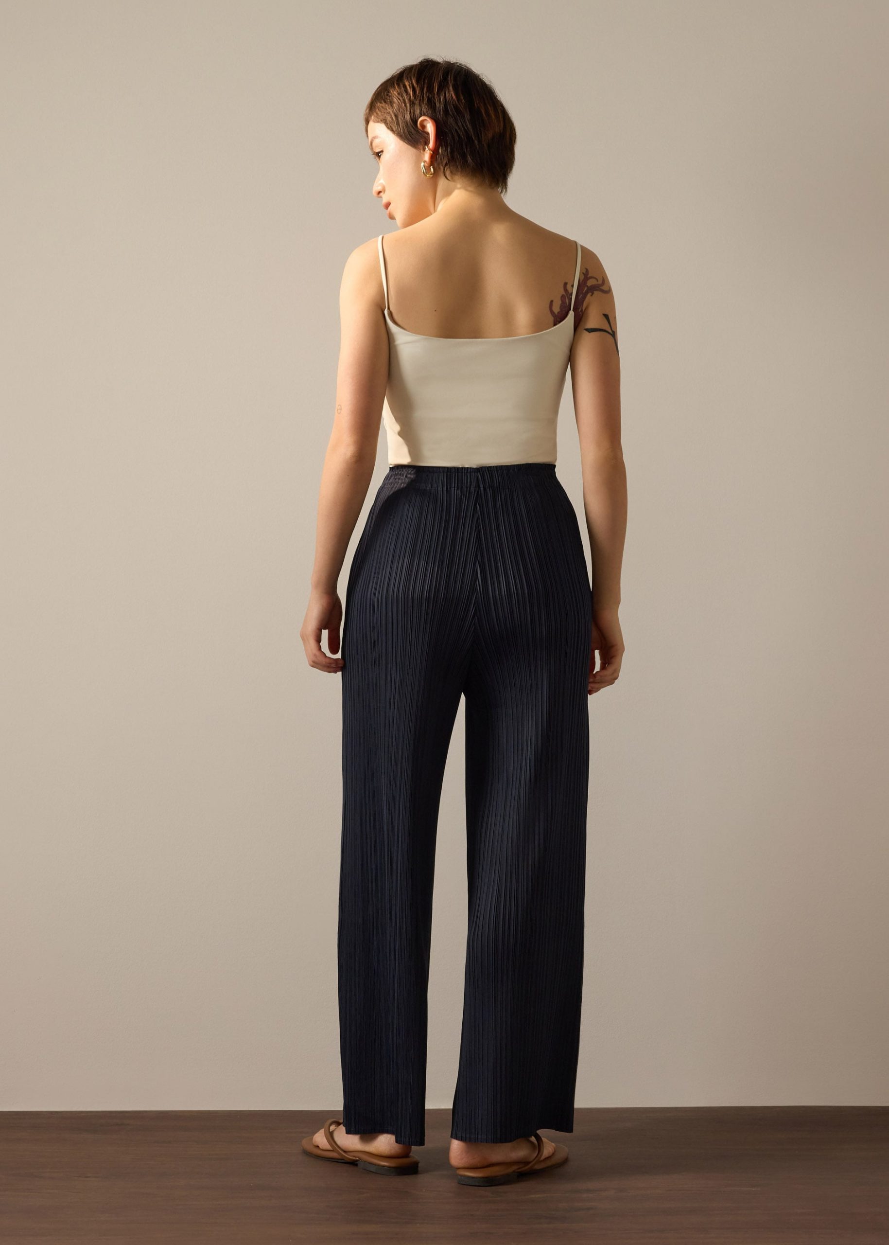 PETITE Leggy??Liv Elastic Plisse Straight Leg Pants - Image 7