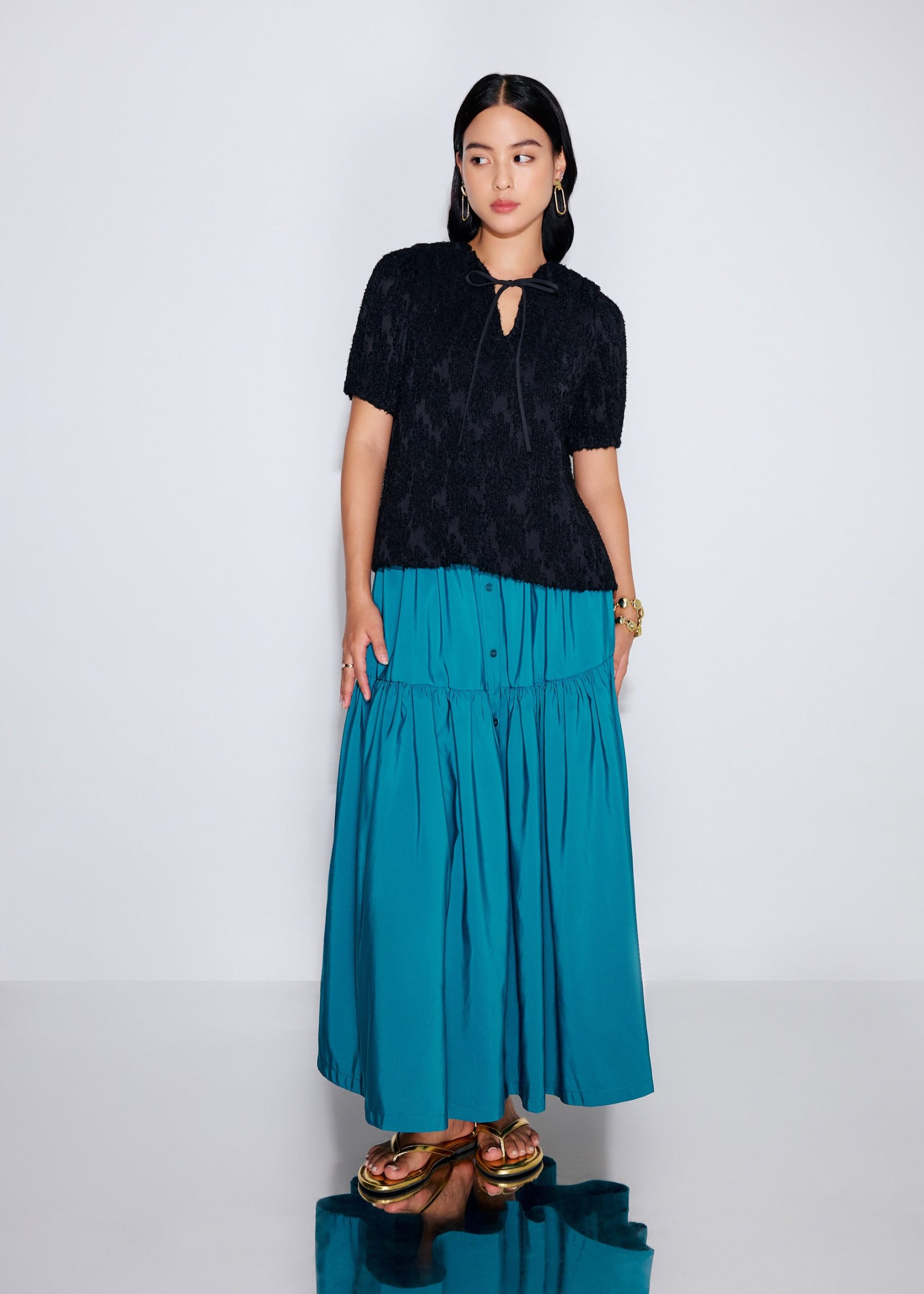 Textured Plisse Front Tie Puff Sleeve Shell Top - Image 5