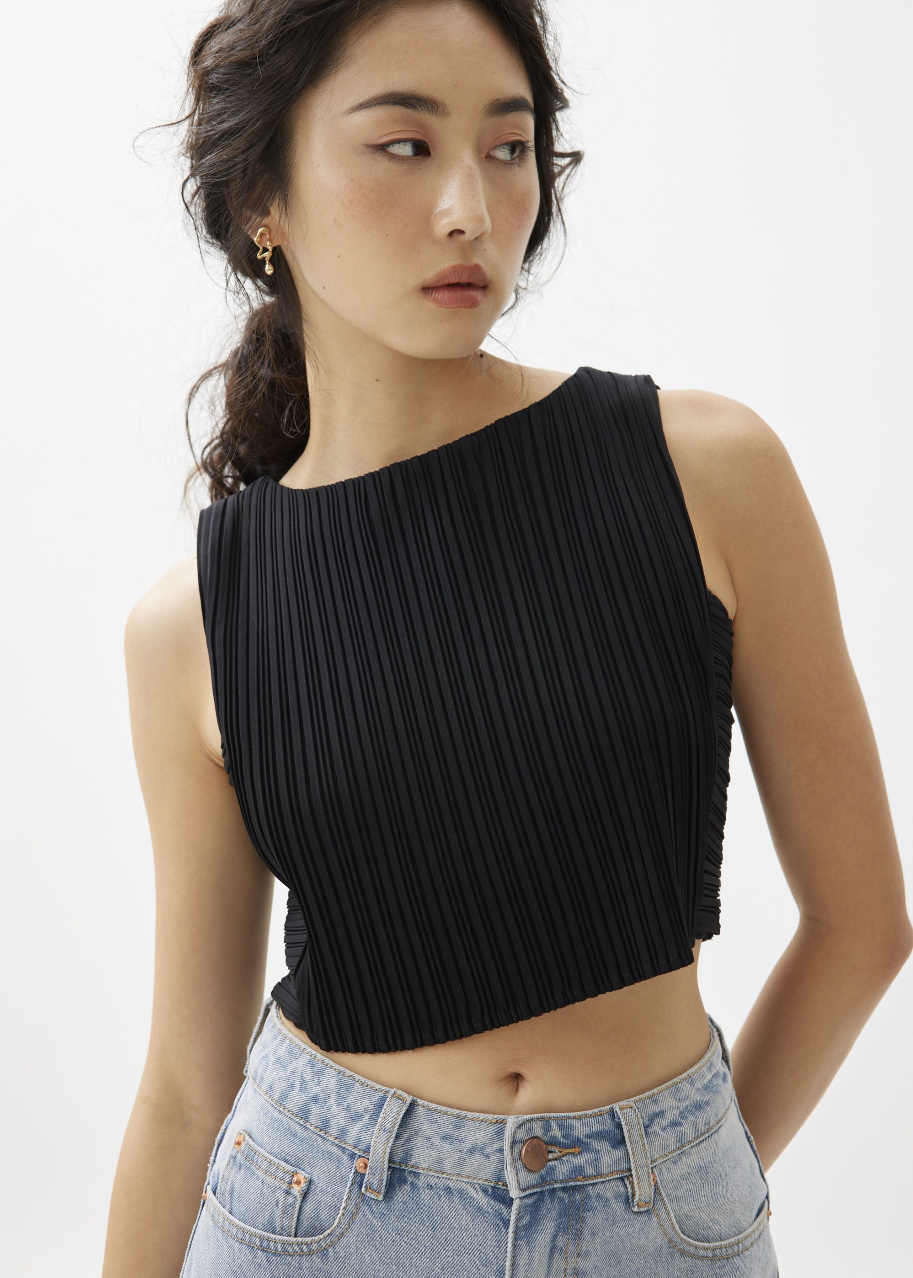Dez Pleated Boat Neck Crop Top