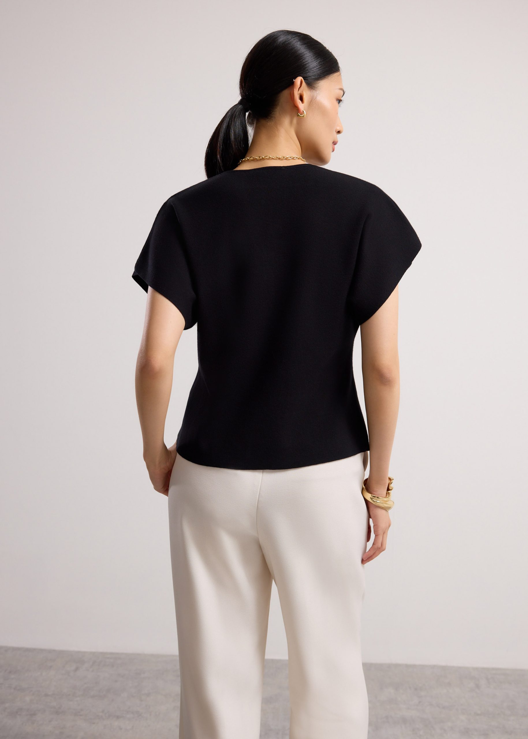 Amrita Knit V-neck Top - Image 6
