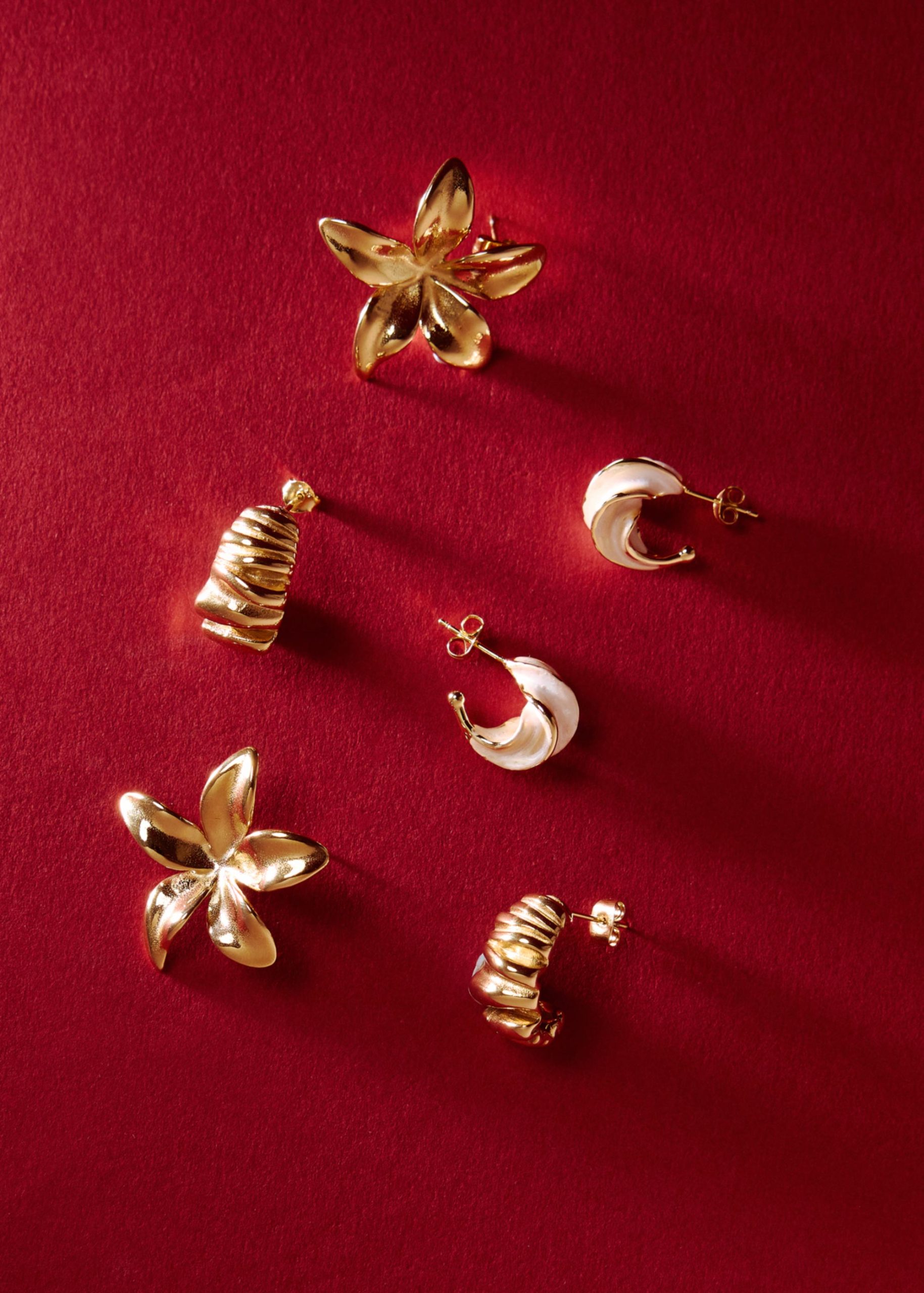 14K Gold Plated White Enamel Swirl Hoop Earrings - Image 5