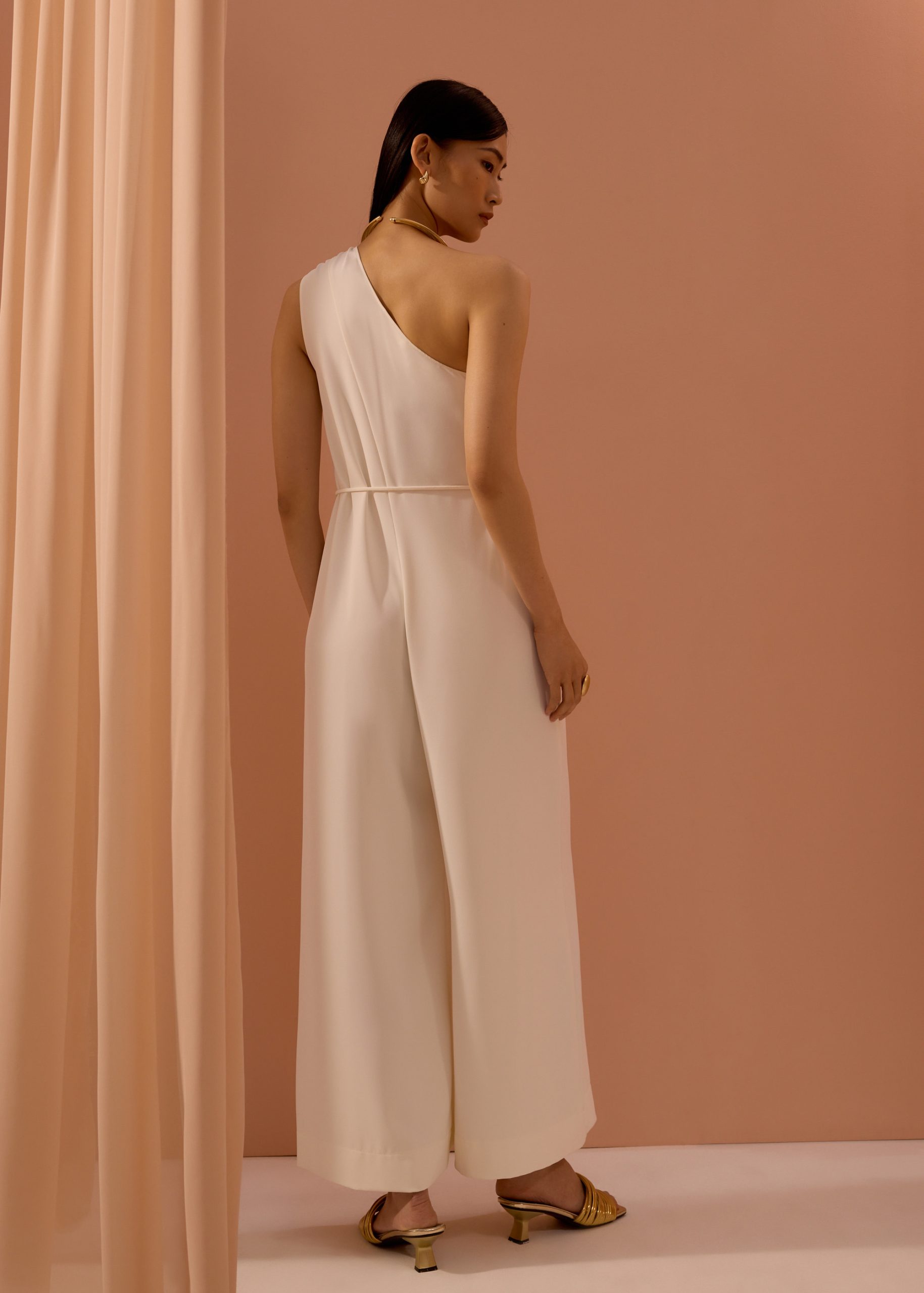 Leggy??Kanda Asymmetric Flare Jumpsuit - Image 11