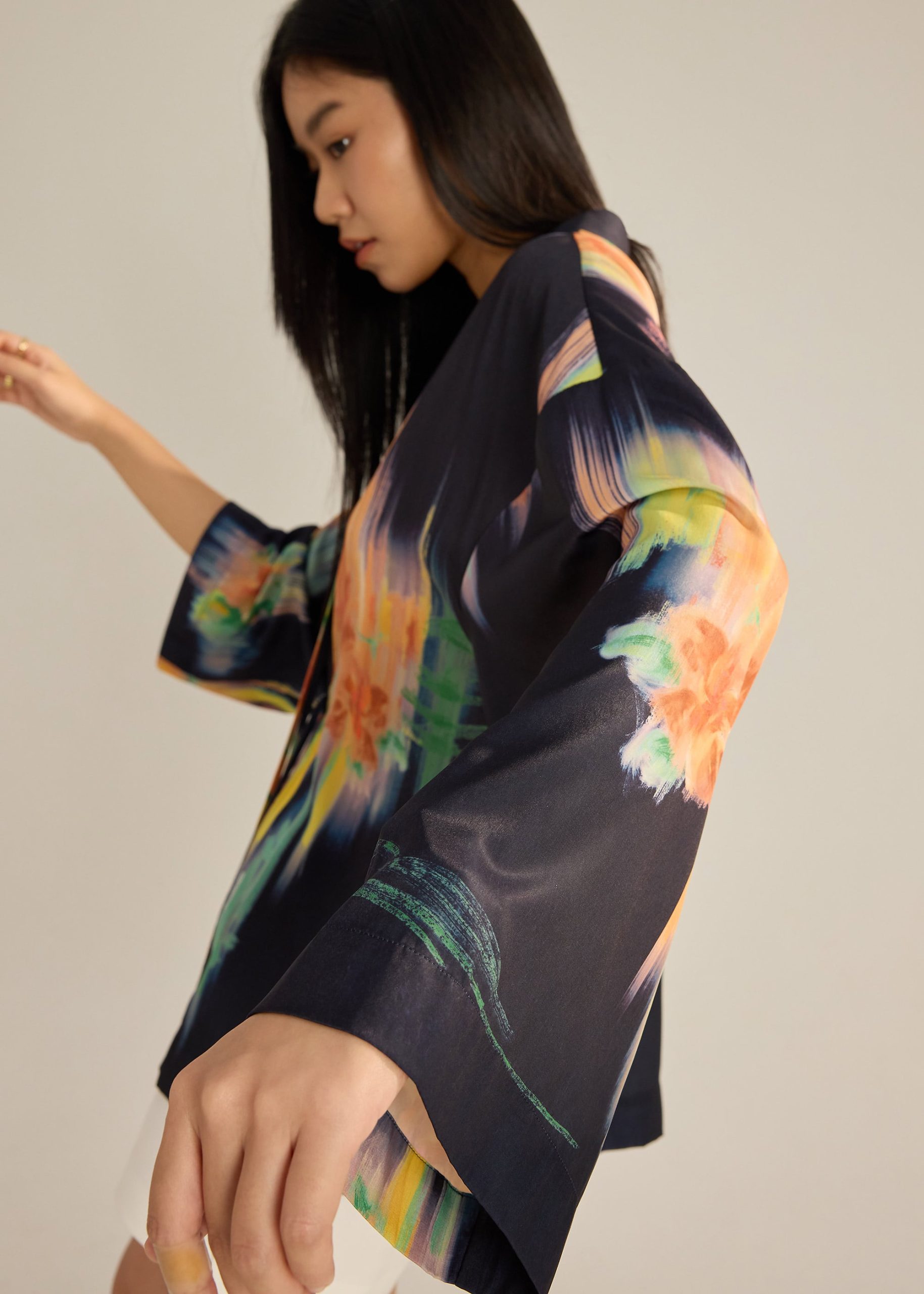 Oversized Front Tie Top in Summer Haze - Image 3