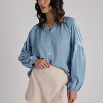 Relaxed Poet Sleeve Blouse