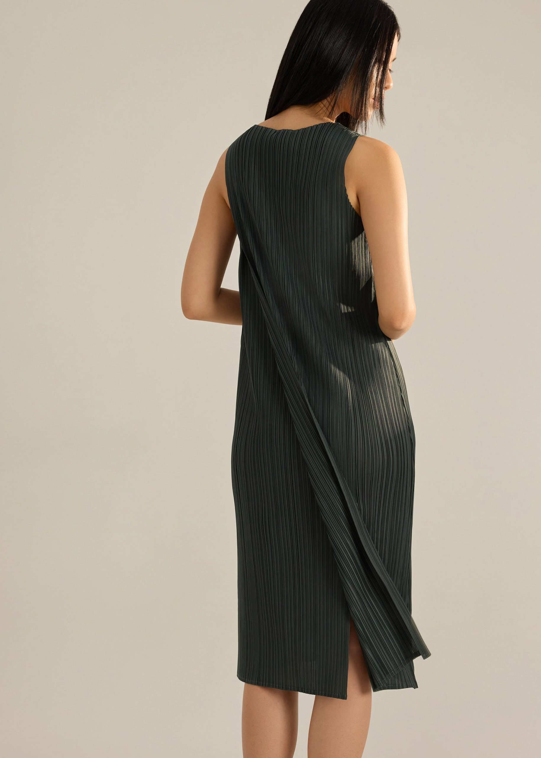 Rumi Plissé Column Dress - Image 14
