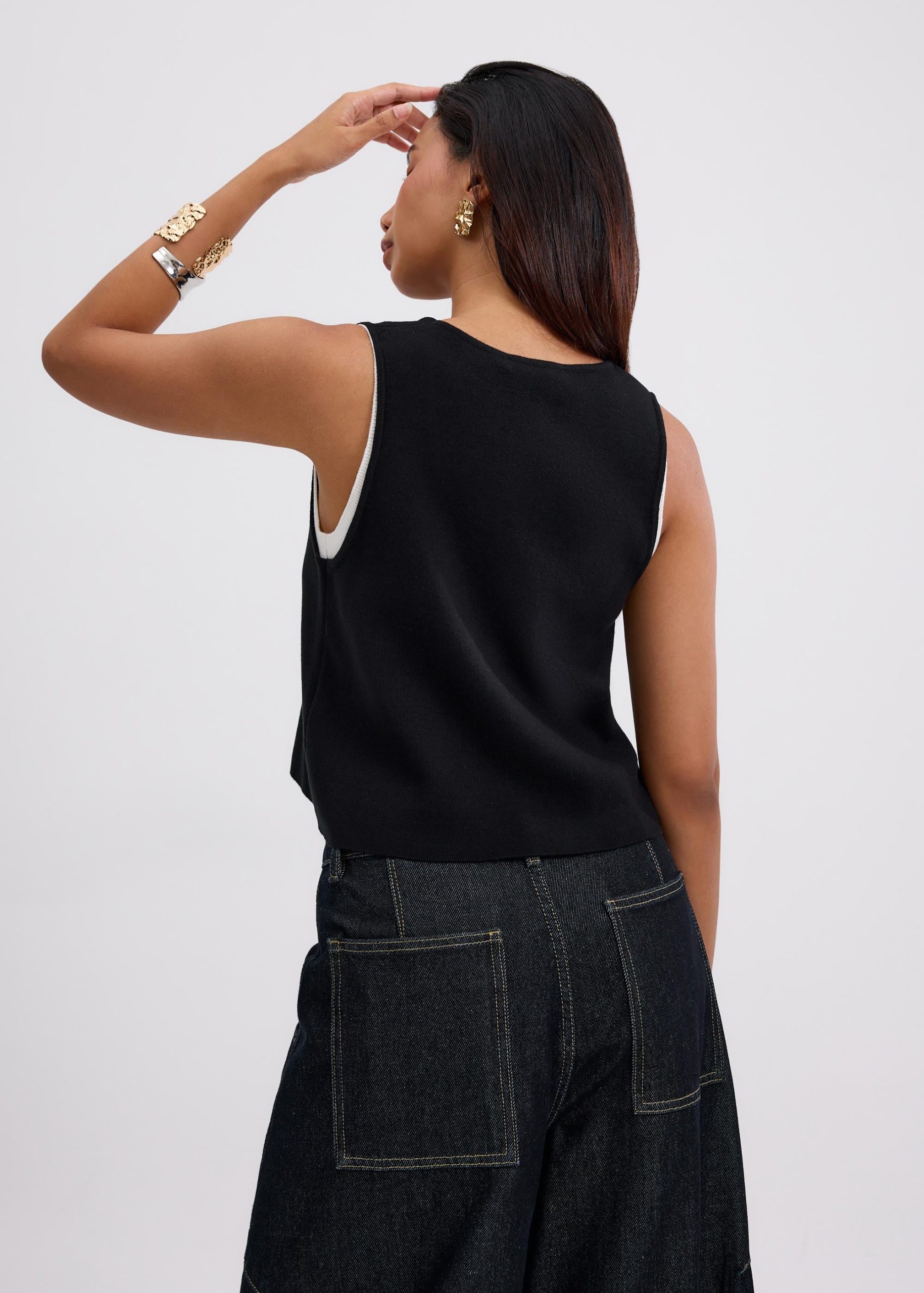 Layered Knit Scoop Neck Crop Tank Top - Image 6