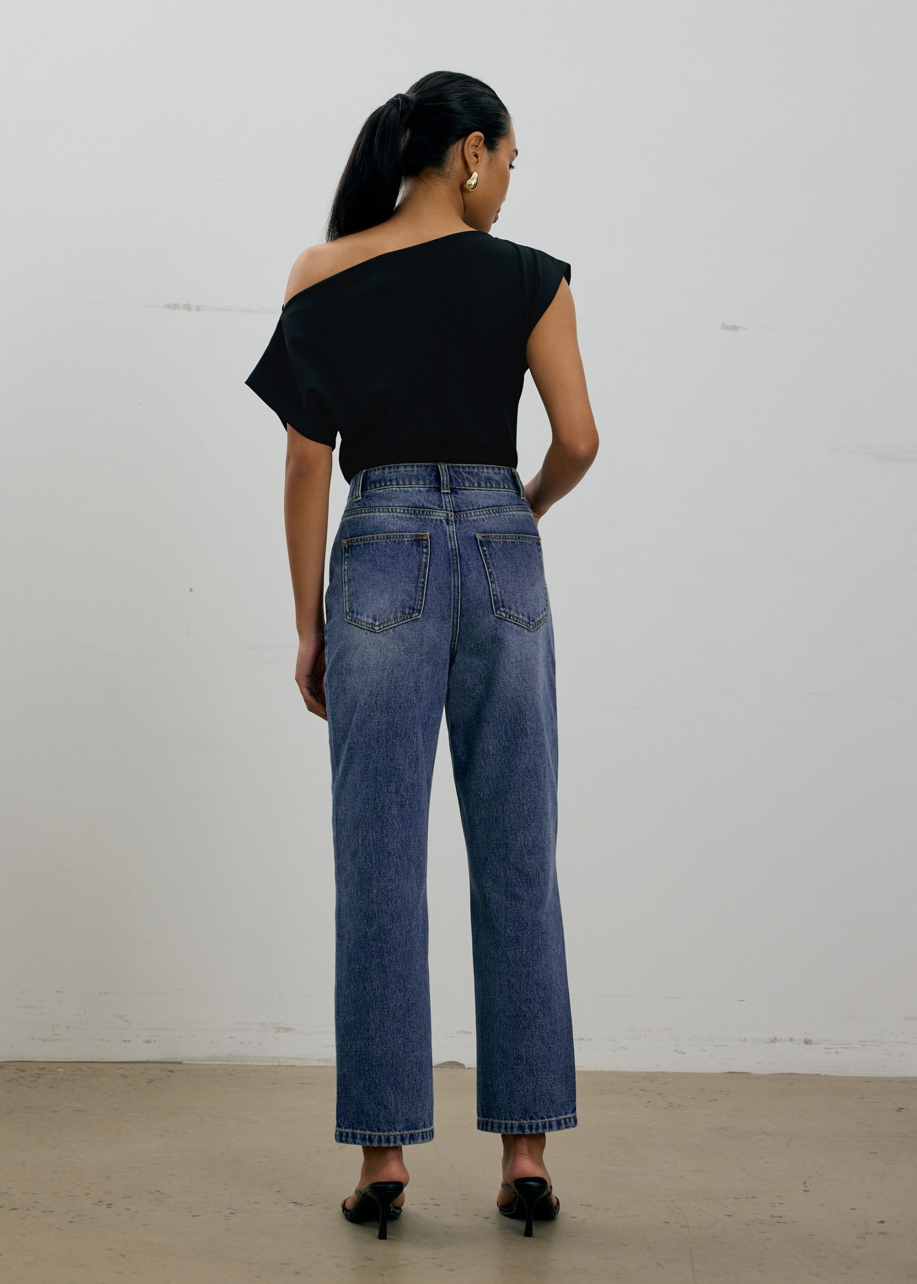 Suki Denim Slim Illusion Straight Leg Jeans - Image 6