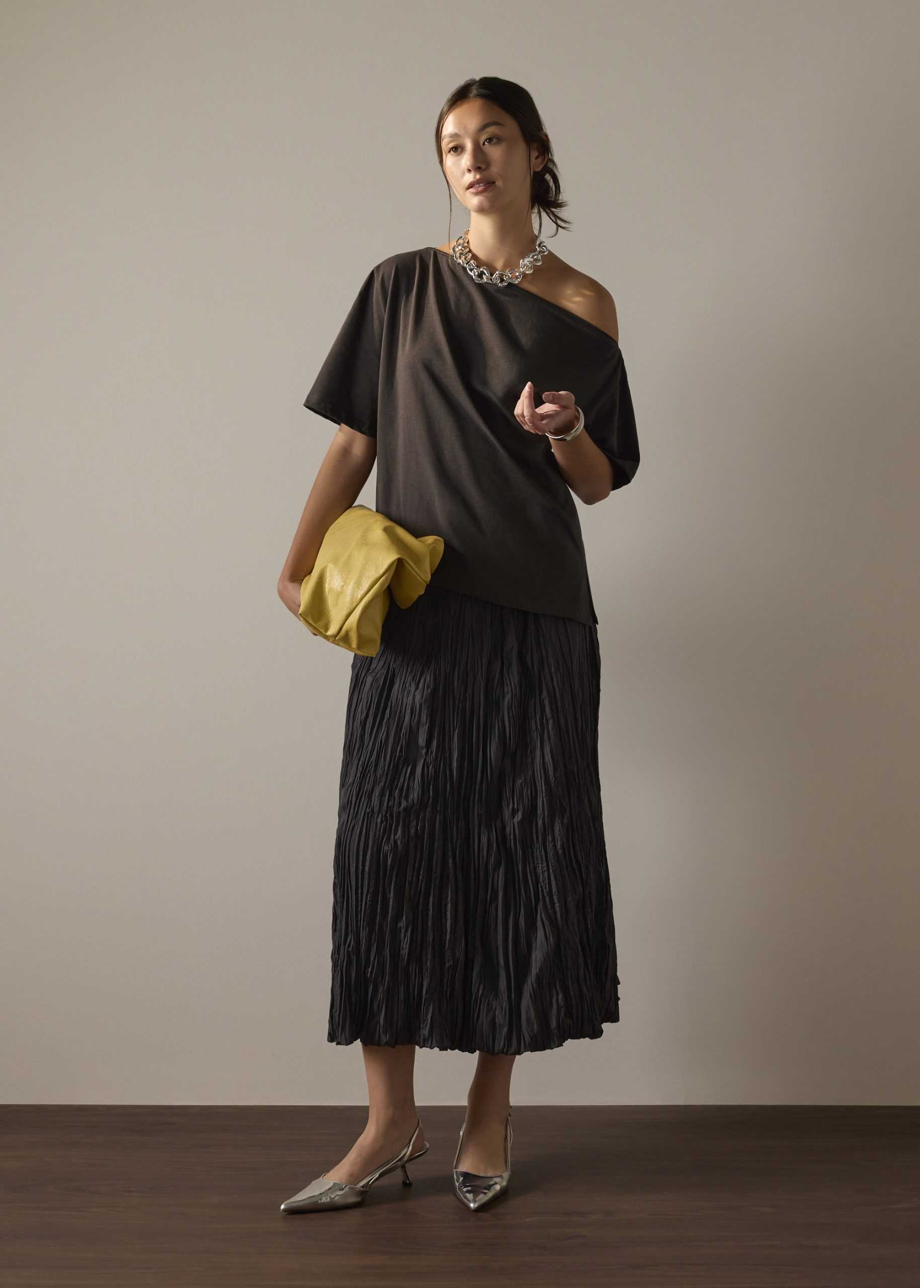 Jersey Relaxed Asymmetric Tee