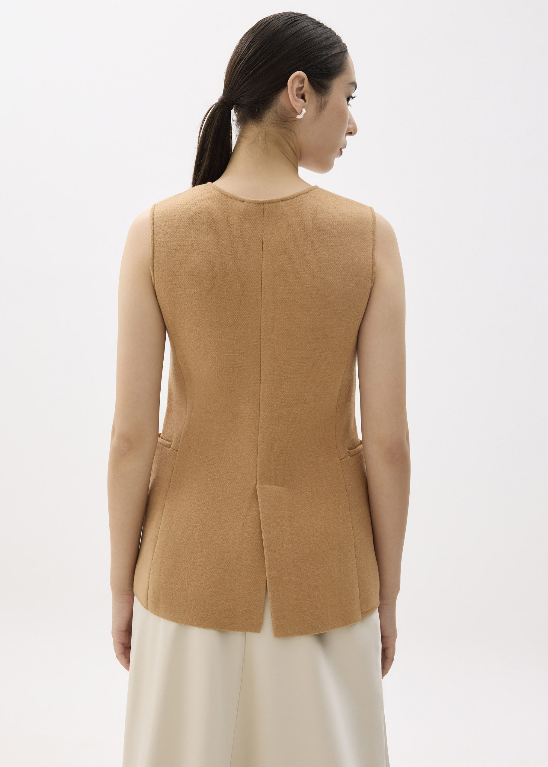 Yui Tailored Long Knit Vest - Image 10