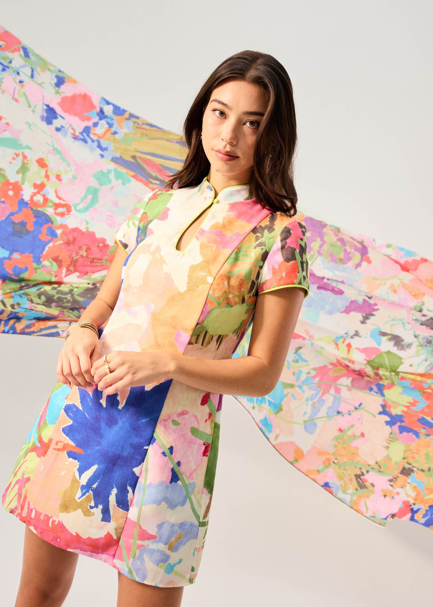 Shift Mini Cheongsam in Vivid Blooms - Image 4