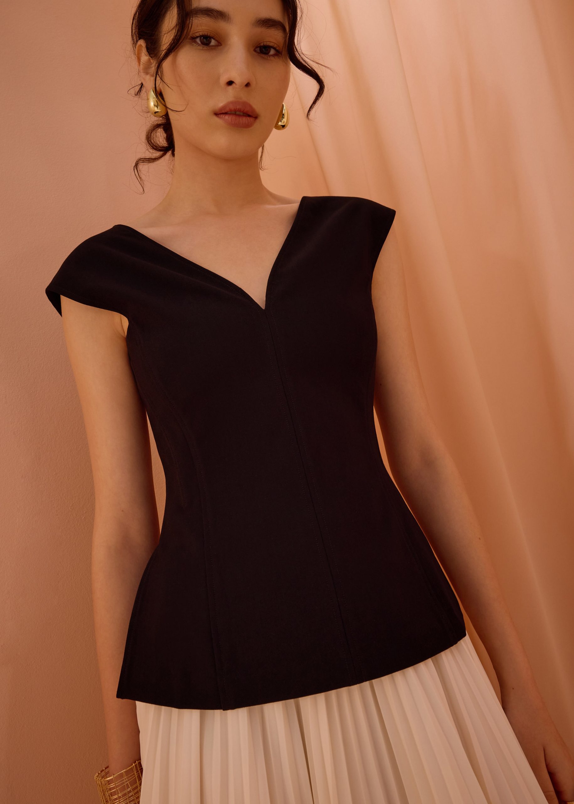 Sofi V-neck Top - Image 4