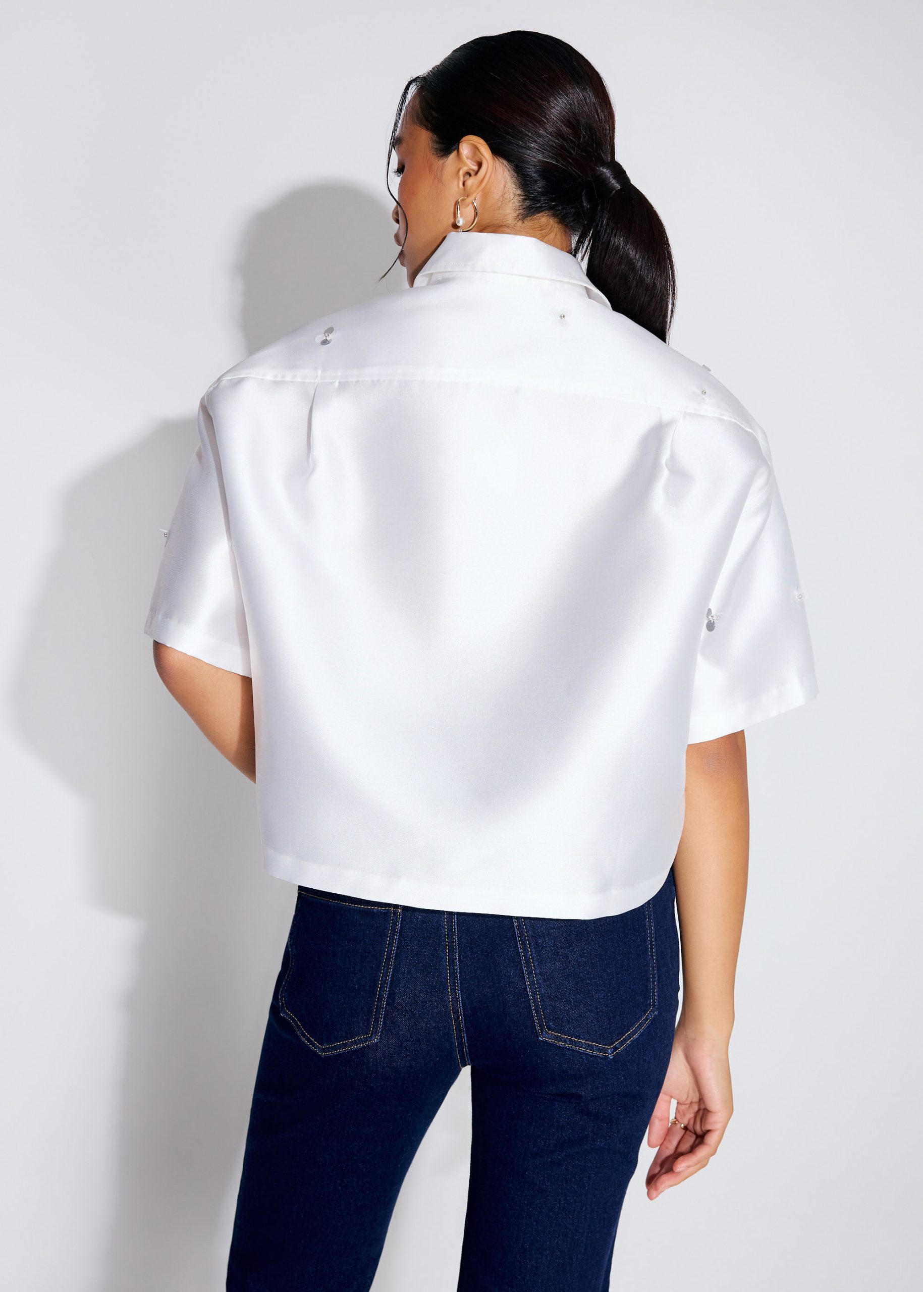 Embellished Satin Collared Boxy Crop Shirt - Image 12