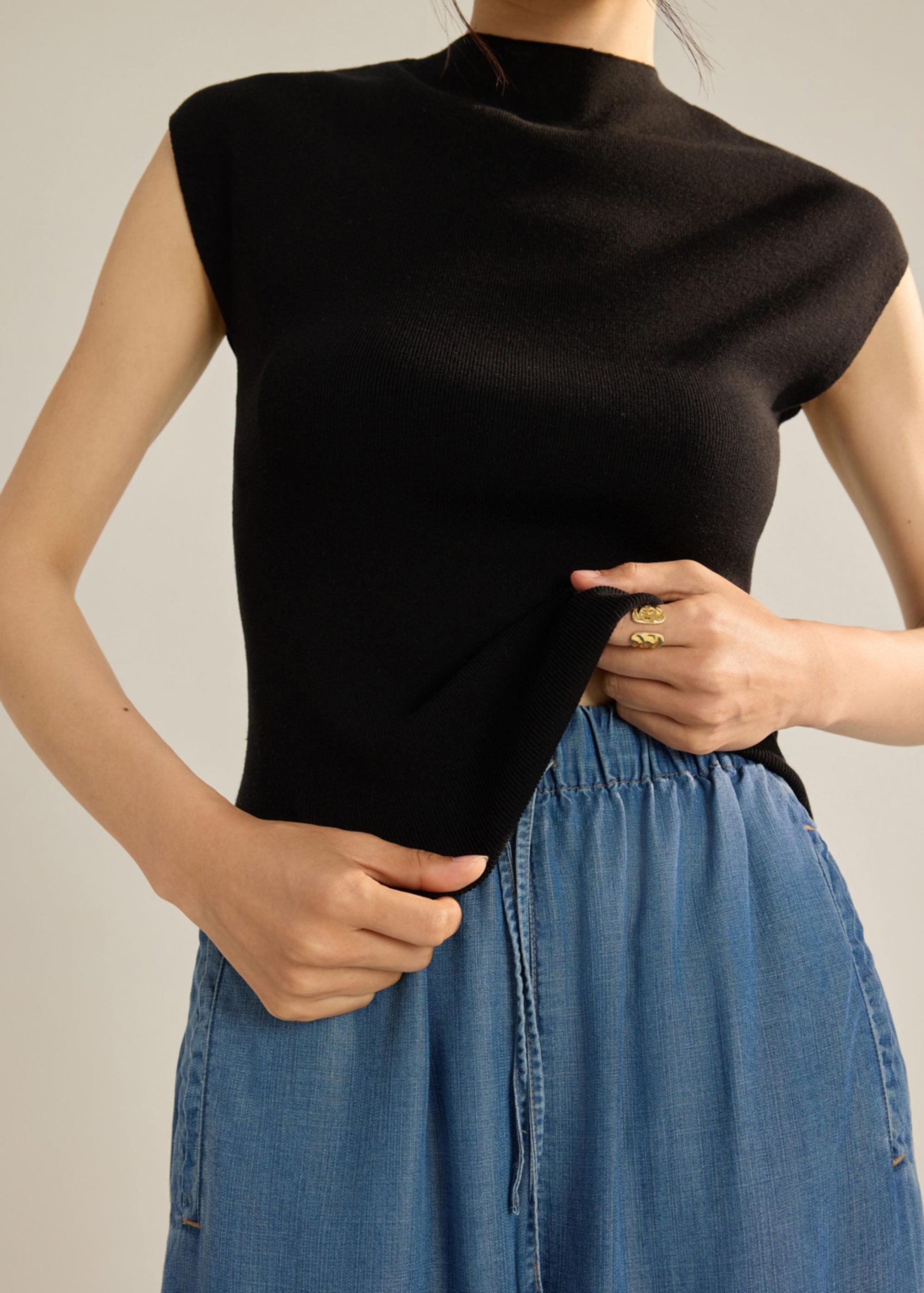 Huan Knit Mock Neck Top - Image 4