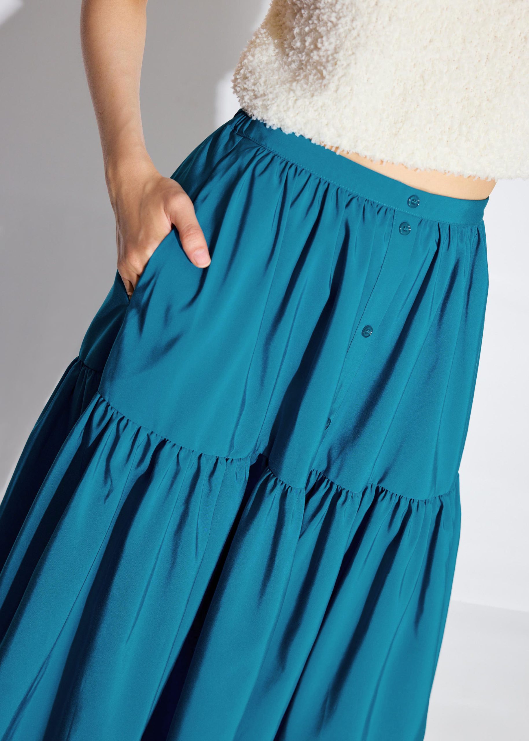 Elastic Tiered High Waist Flare Midaxi Skirt - Image 4