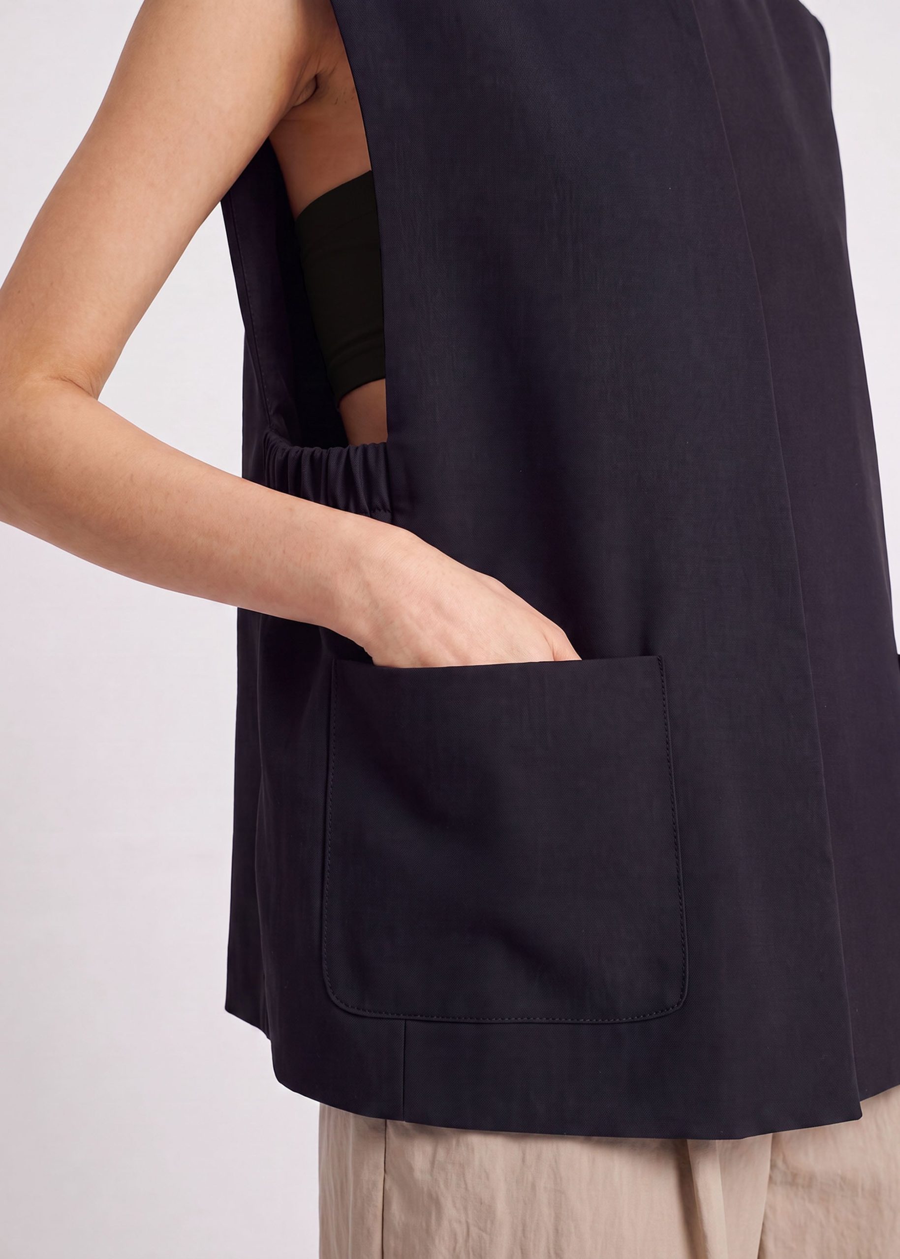 Relaxed Boxy Vest - Image 5