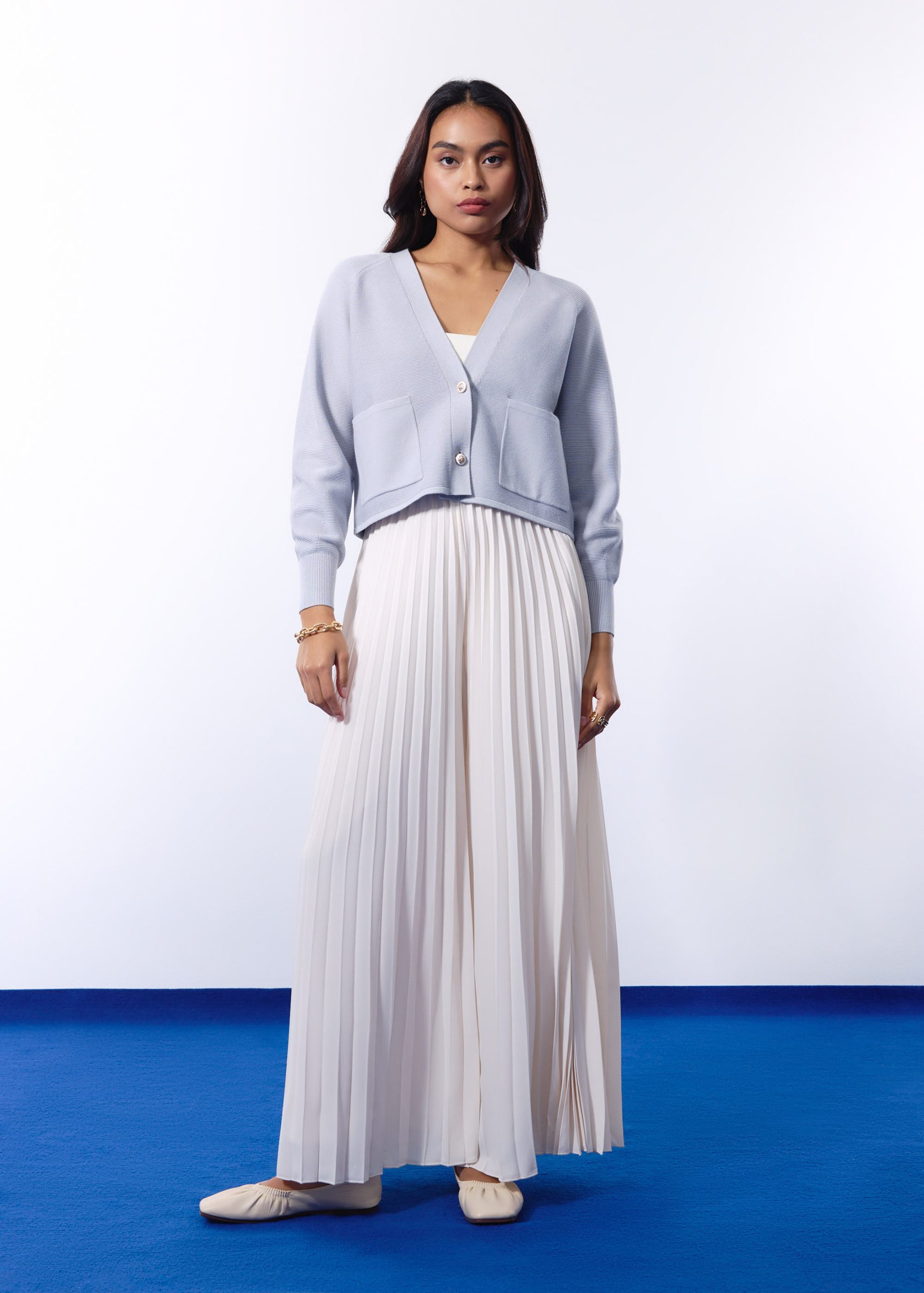 Priya Relaxed Classic Knit V-neck Cardigan - Image 13