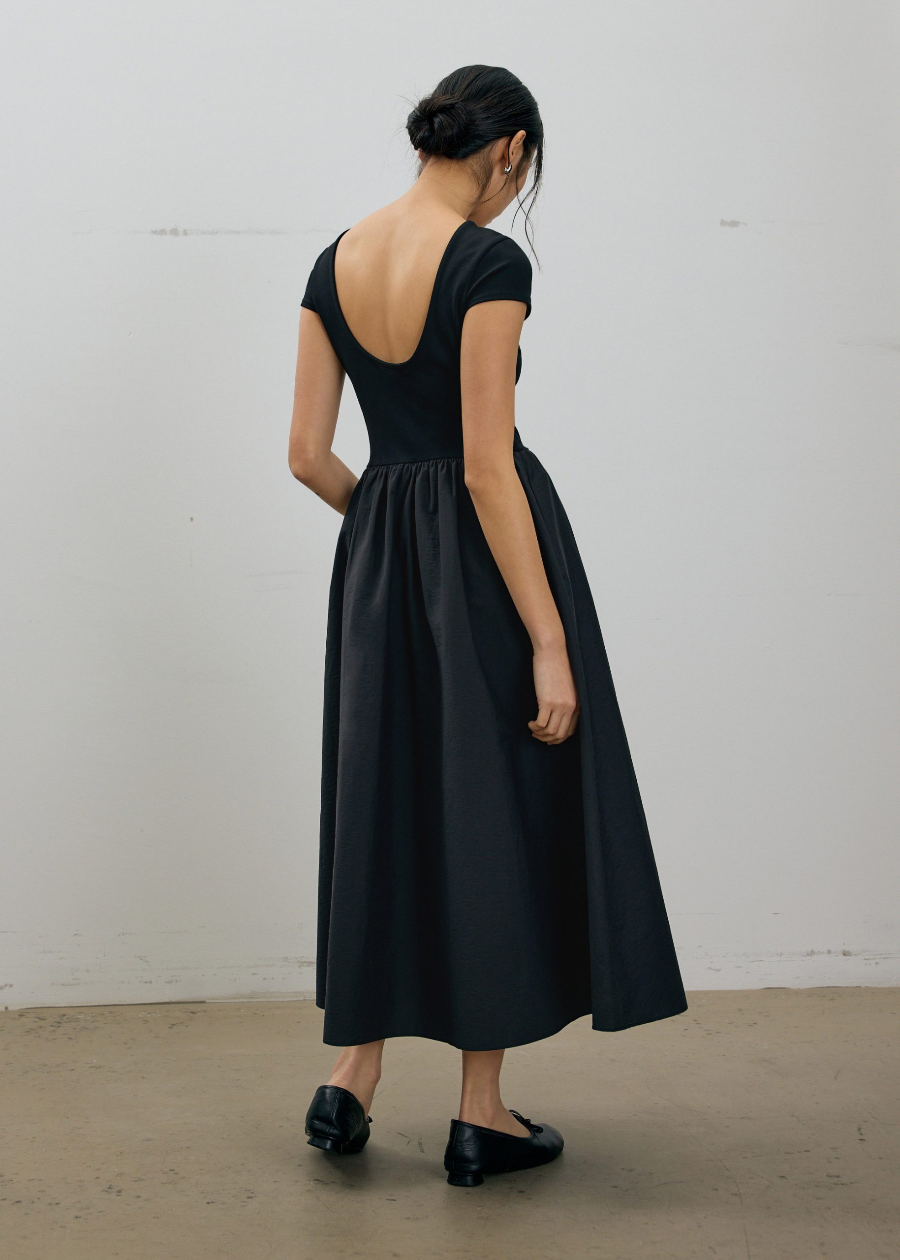 Round Neck Fit & Flare Midaxi Dress - Image 3