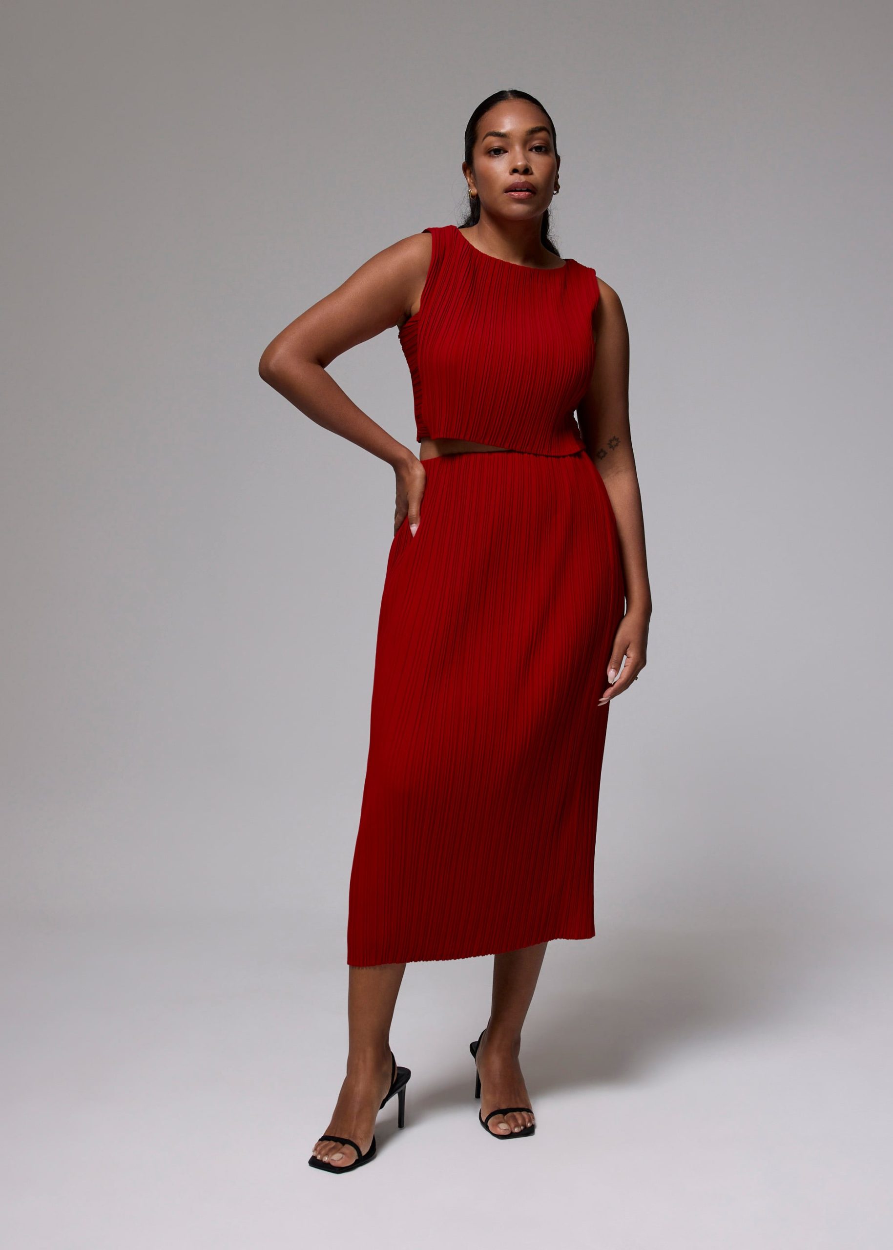 Dez Pleated Boat Neck Crop Top - Image 23