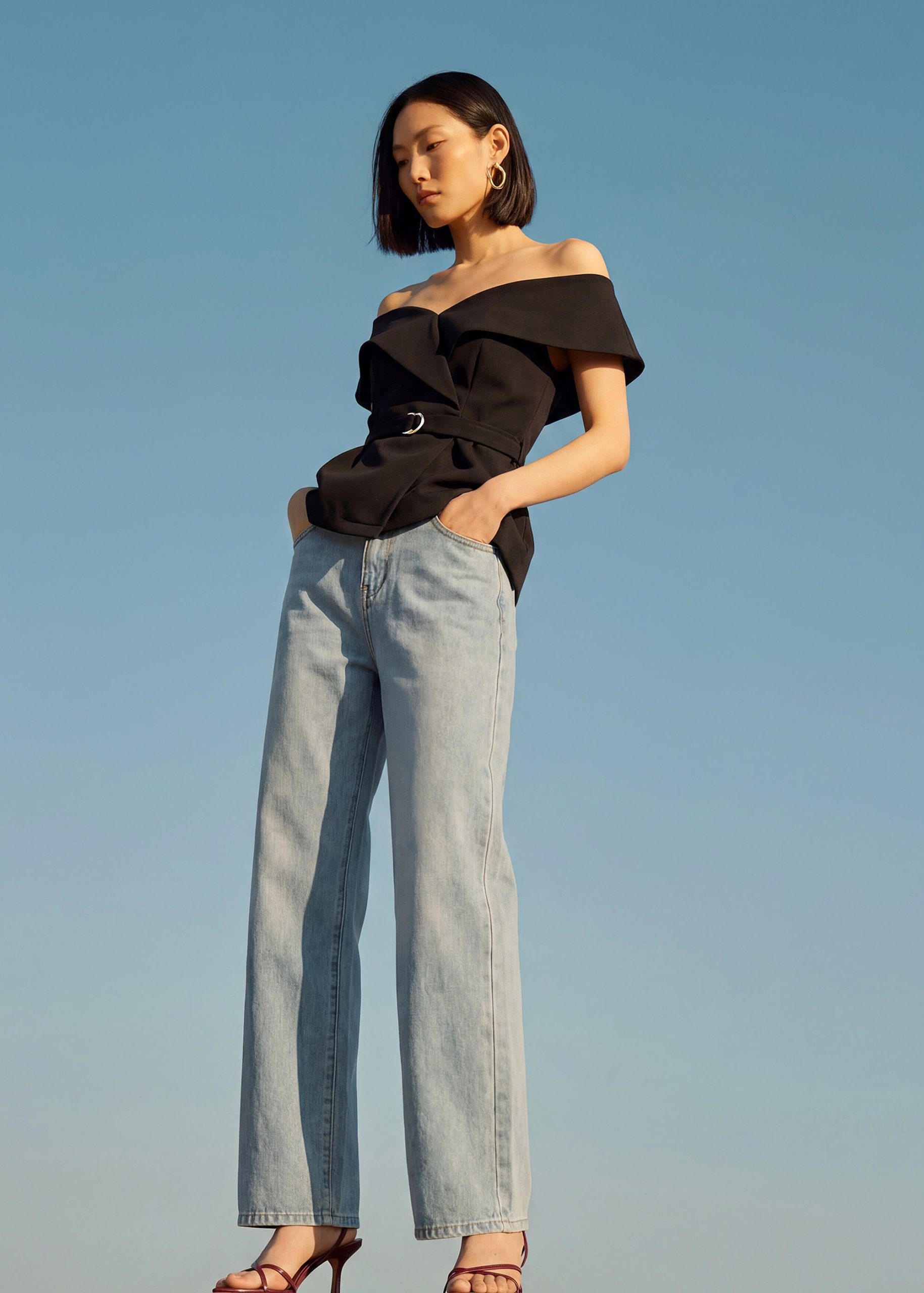 Aura V-neck Top With Belt - Image 6