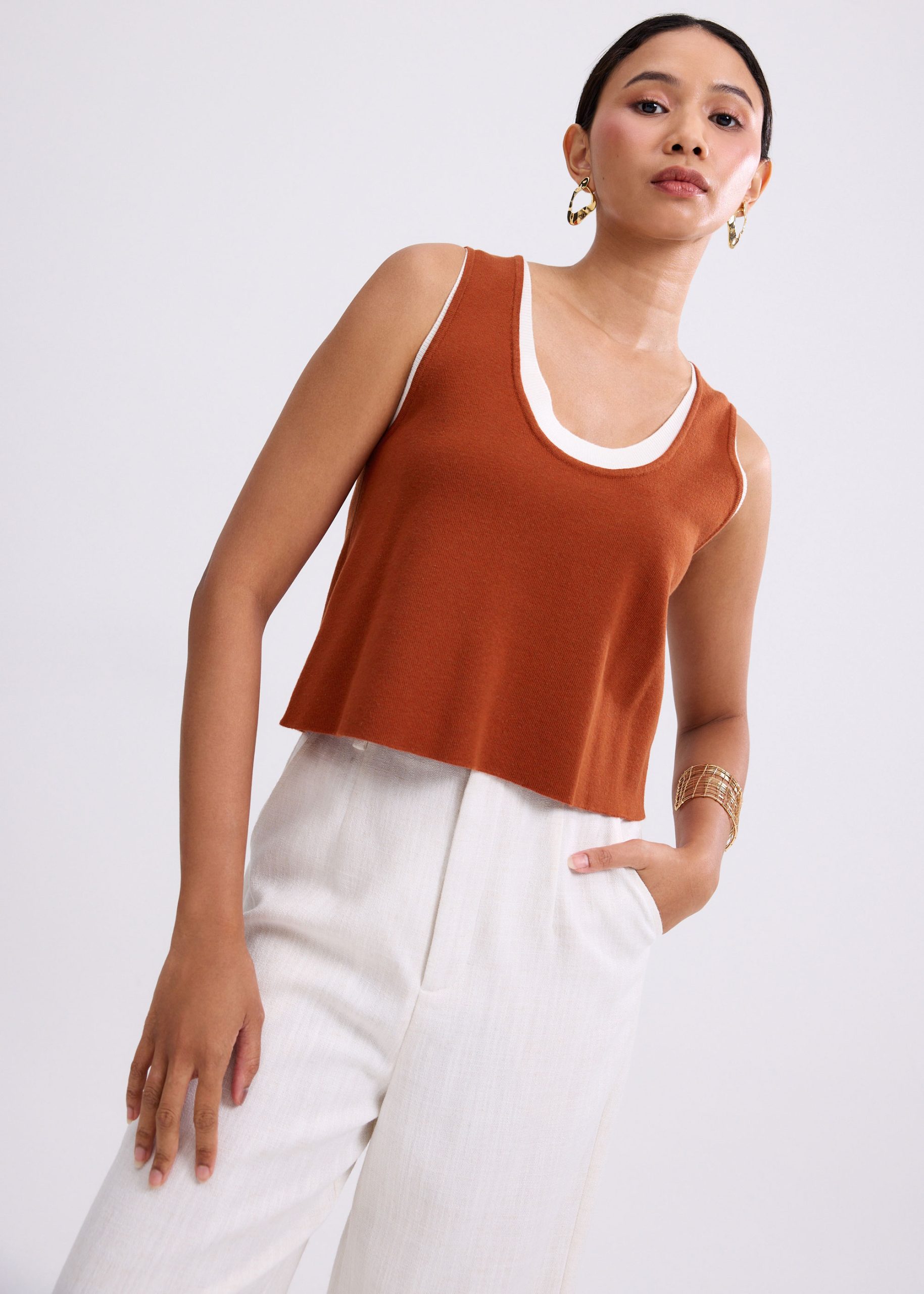 Layered Knit Scoop Neck Crop Tank Top - Image 11
