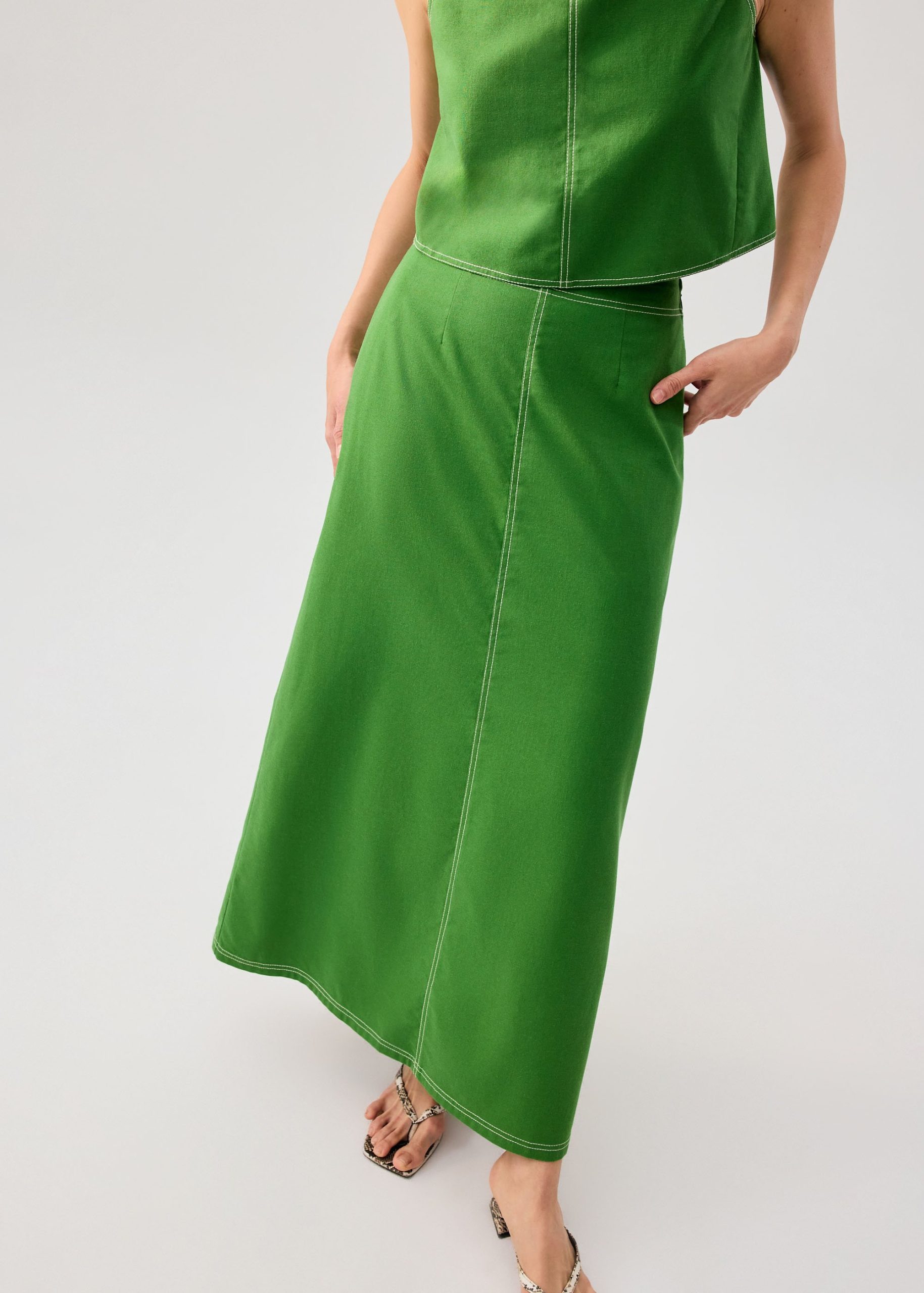 Elastic Contrast Stitch High Waist A-line Maxi Skirt - Image 11