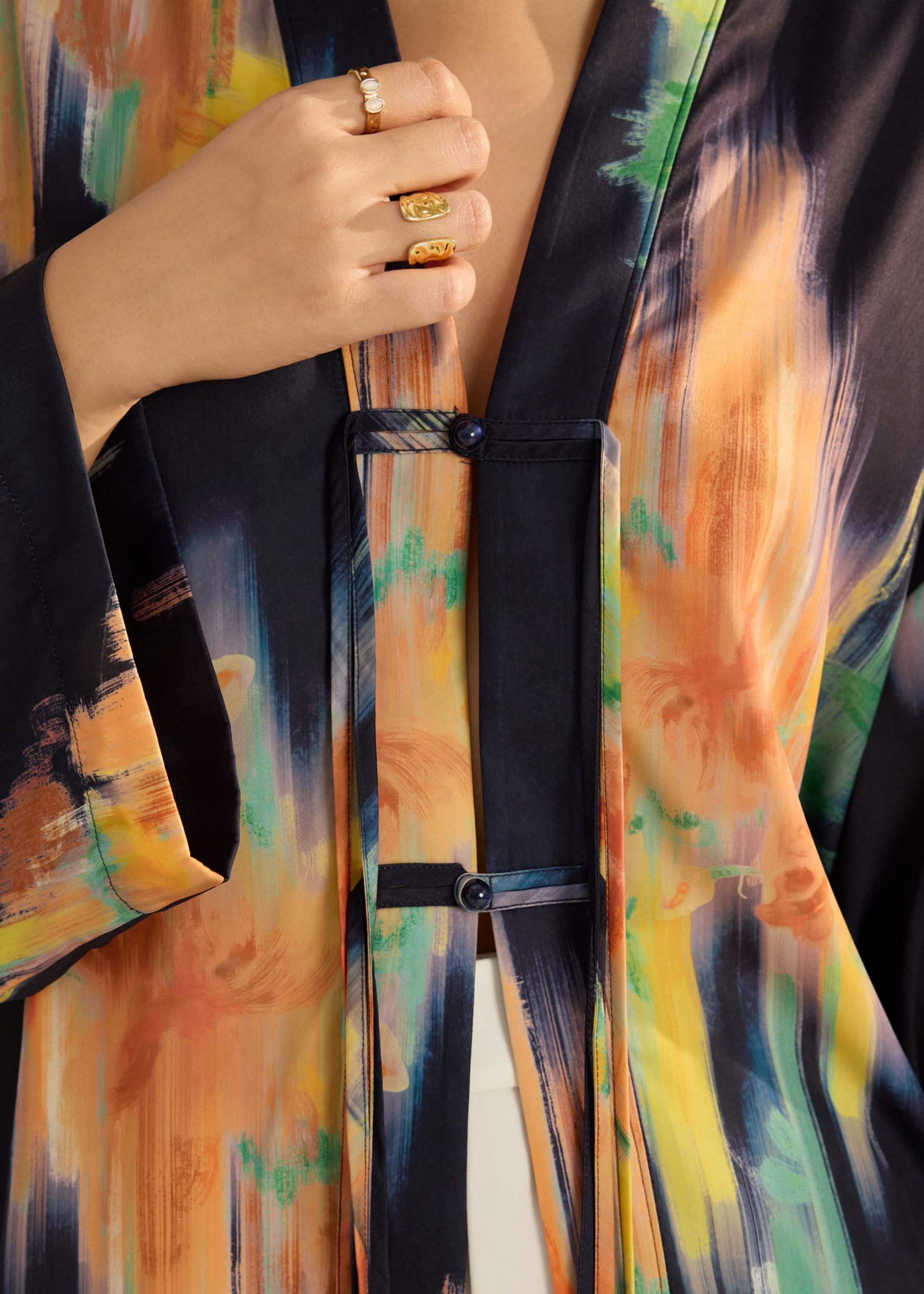 Oversized Front Tie Top in Summer Haze - Image 6