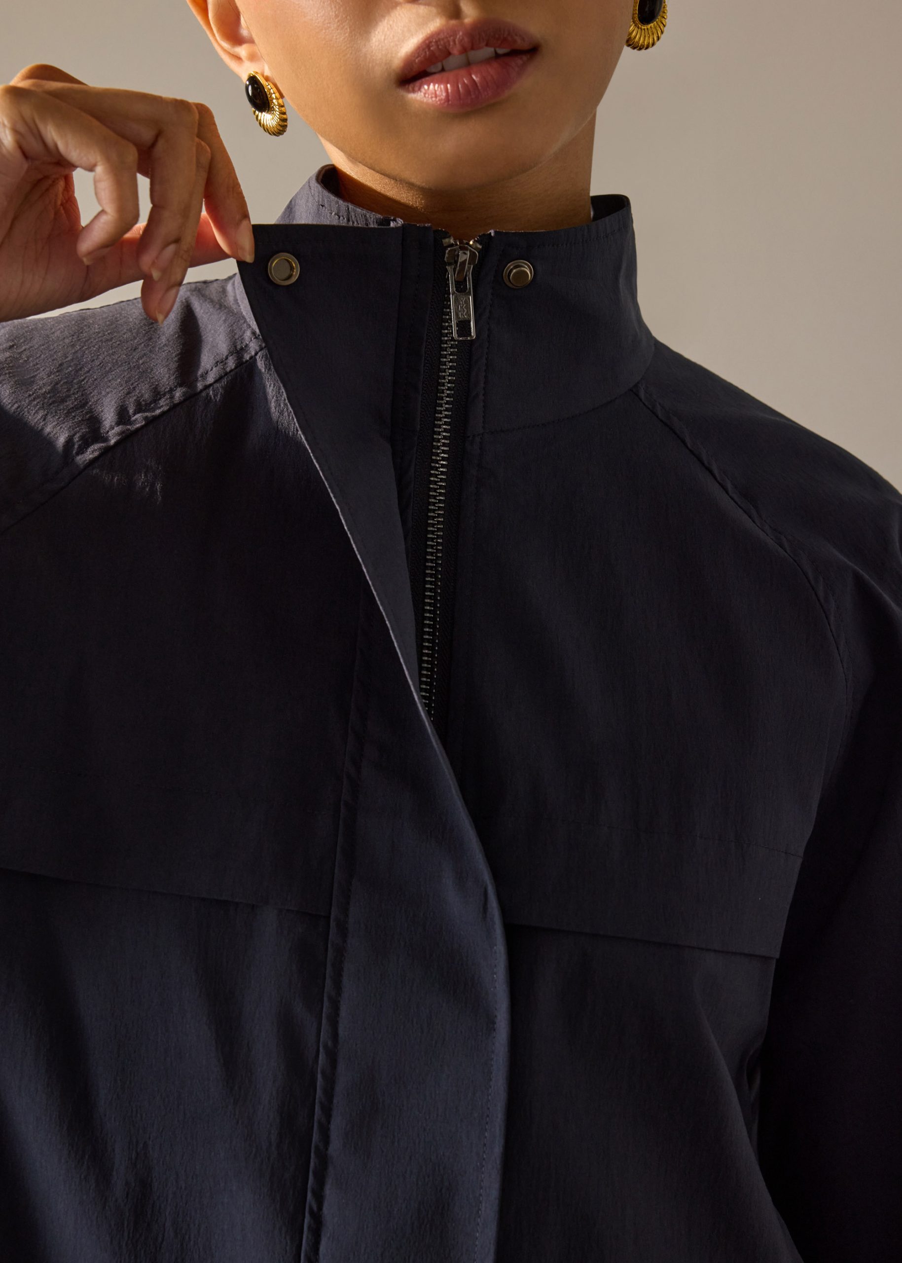 Oversized Turtleneck Jacket - Image 4