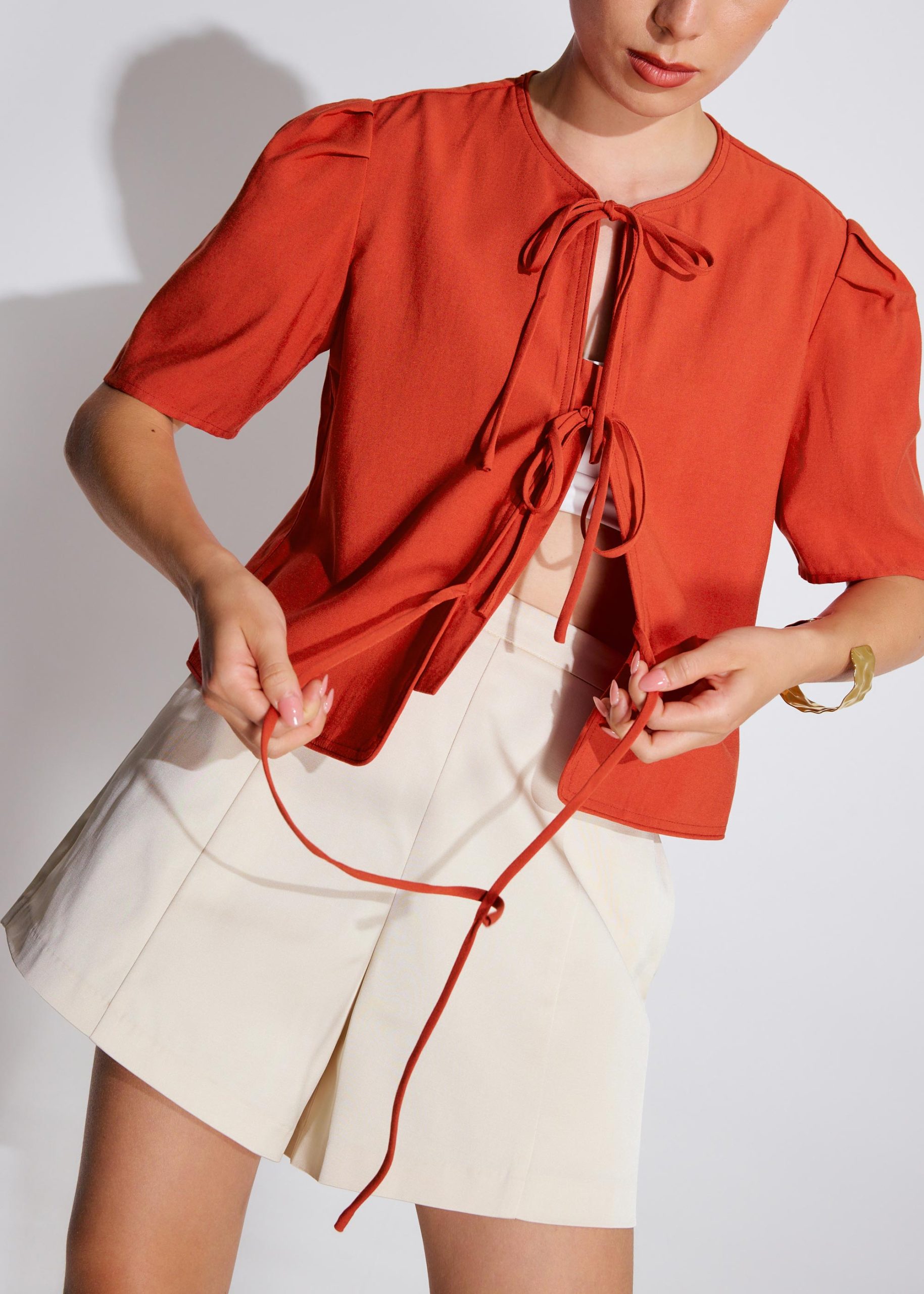 Relaxed Cotton Front Tie Puff Sleeve Shell Top - Image 6