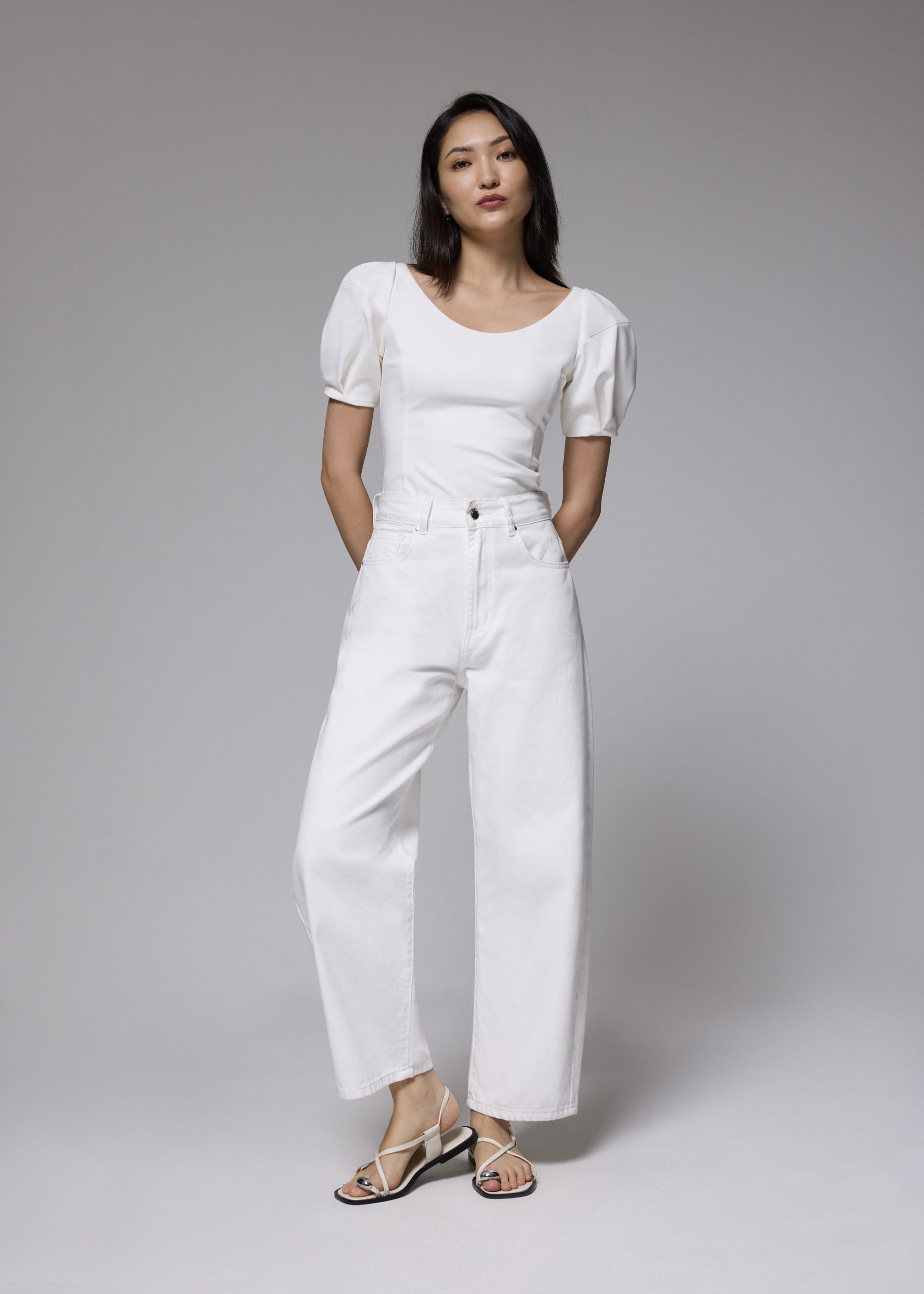 Scoop Neck Fitted Puff Sleeve Top - Image 16