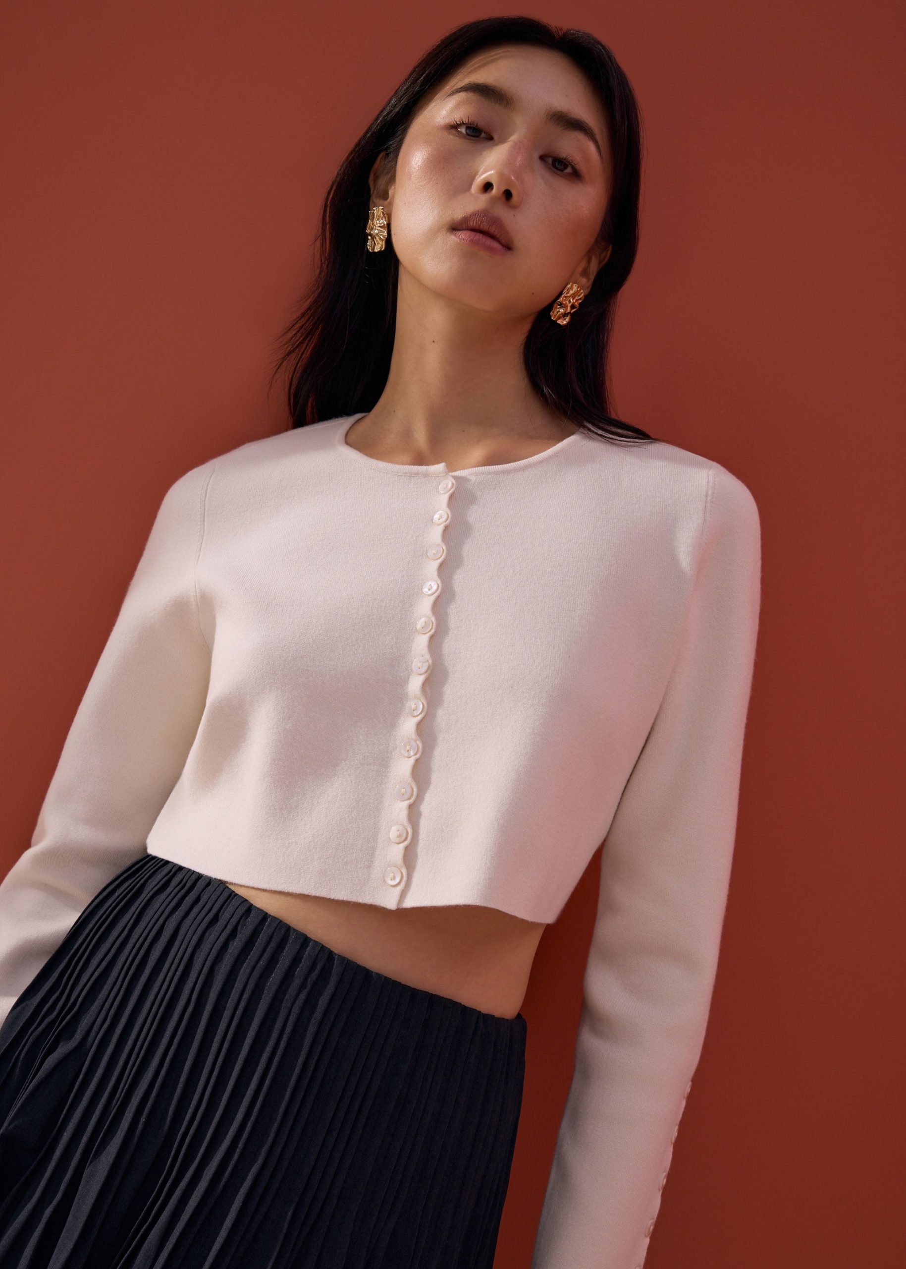 Malee Boxy Knit Scallop Edge Cardigan - Image 10