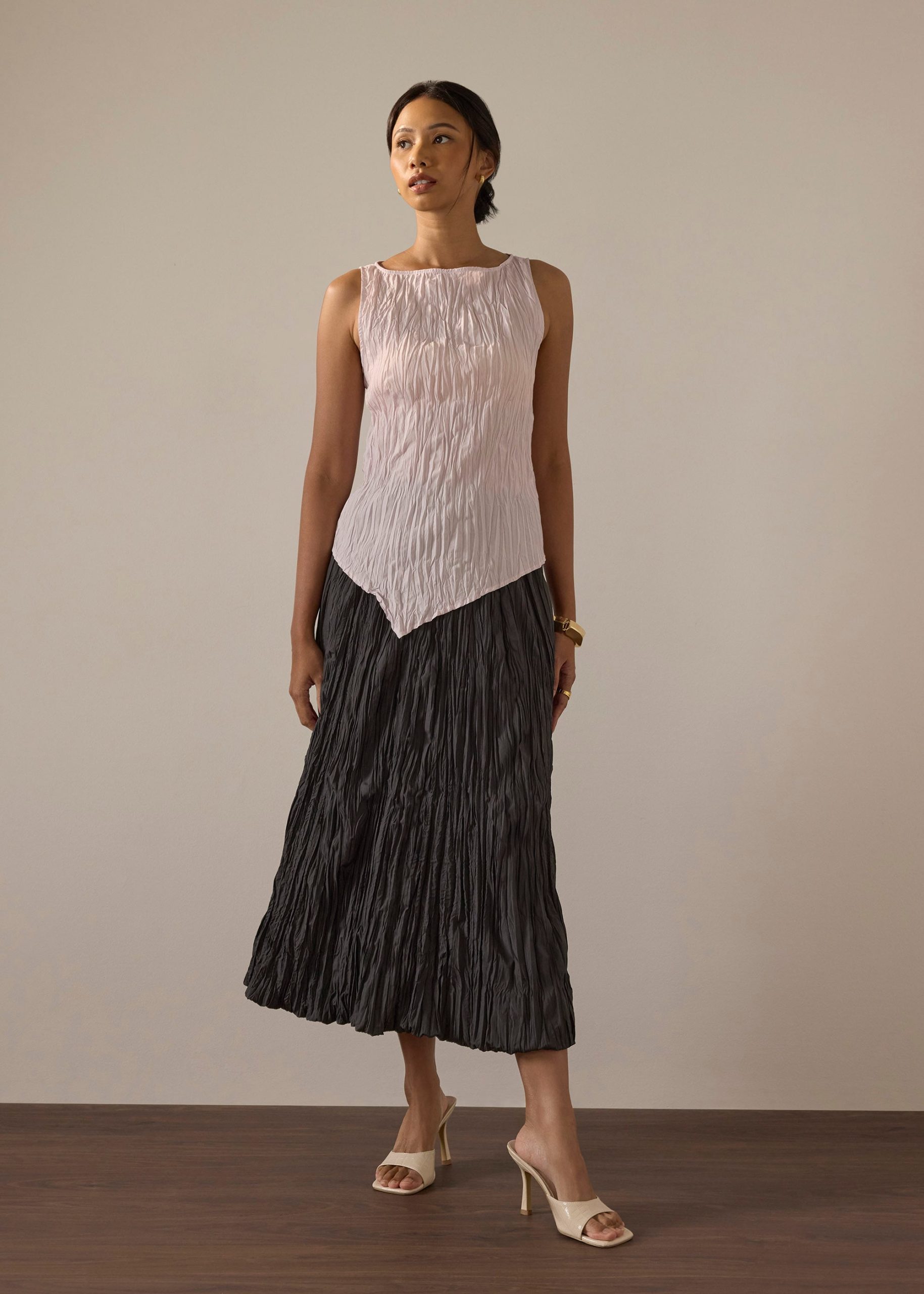 Joanne Crinkled Pleats Asymmetric Hem Top - Image 14