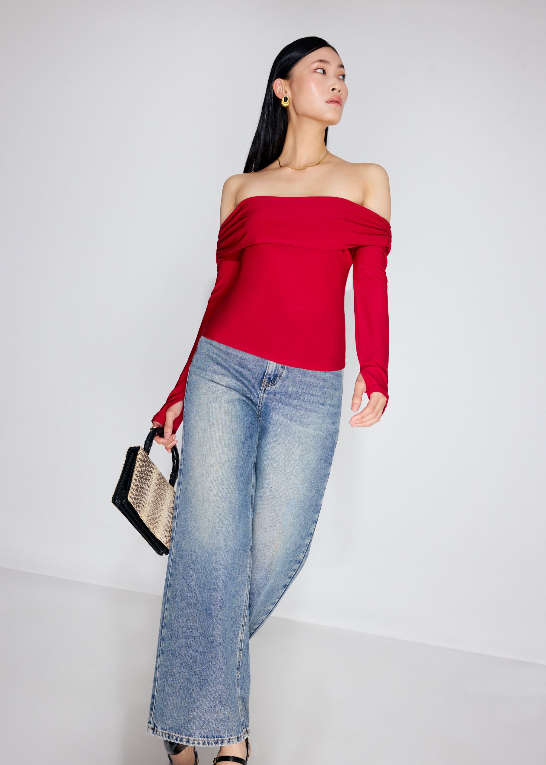 Jersey Off-Shoulder Fitted Top - Image 8