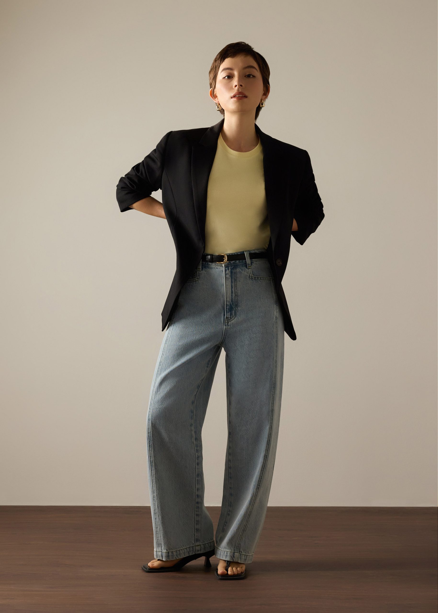 Billie Neoprene Round Neck Trapeze Tee - Image 17