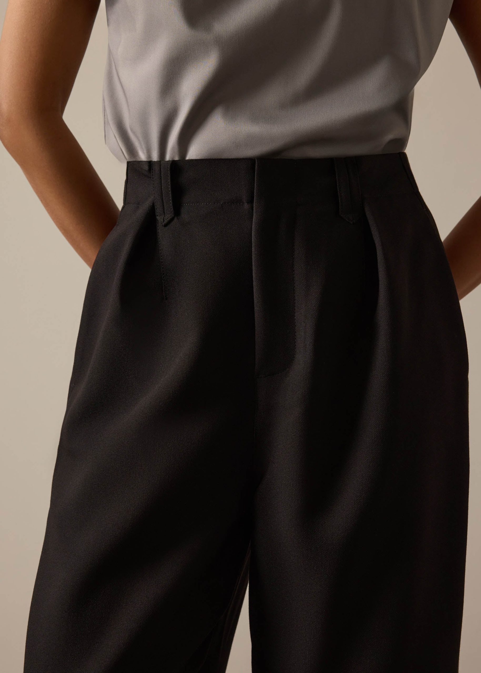 Riyo Adjustable Waist Elastic Twill Barrel Pants - Image 5