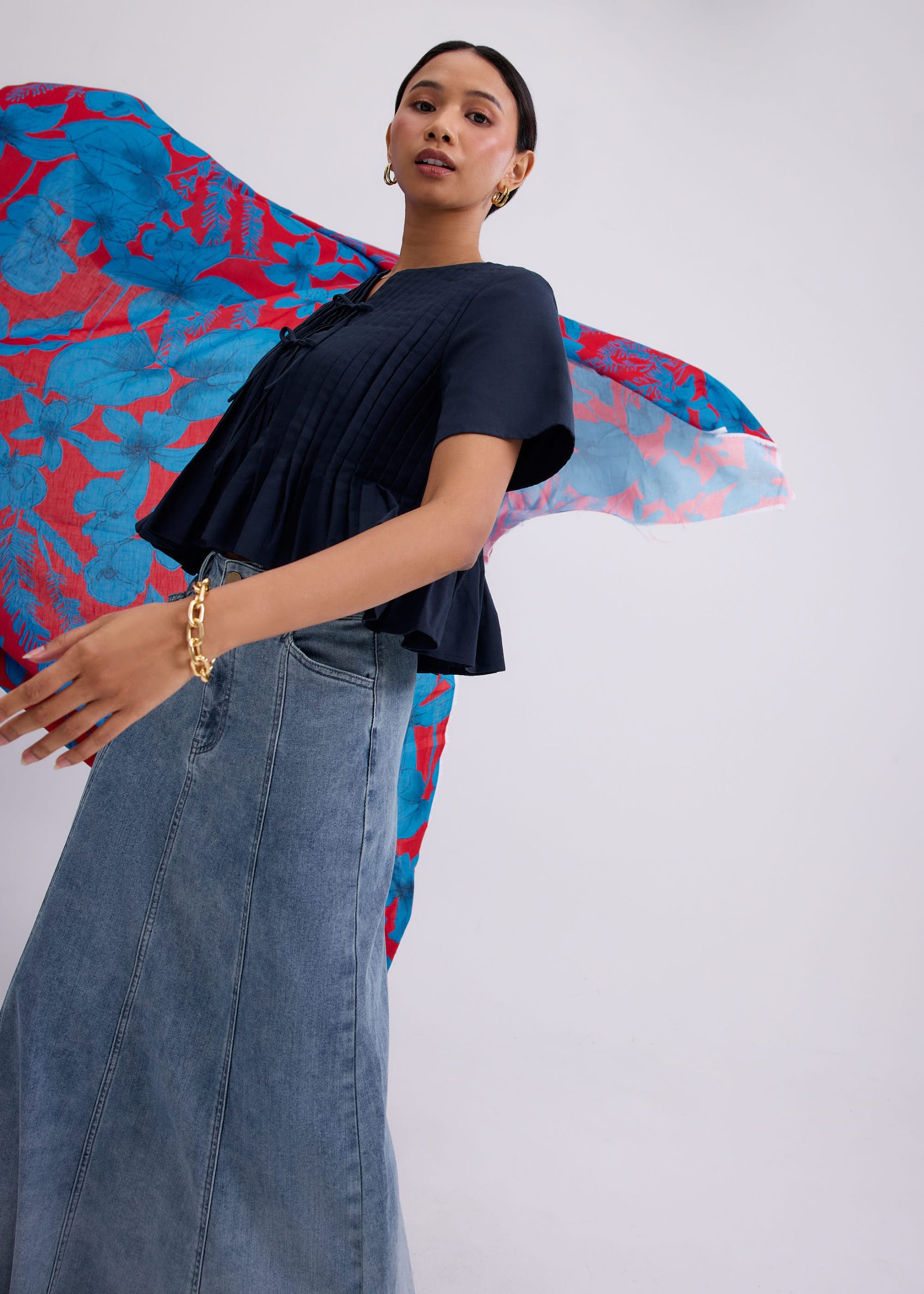 Oxford Pintuck Notched Peplum Top - Image 8