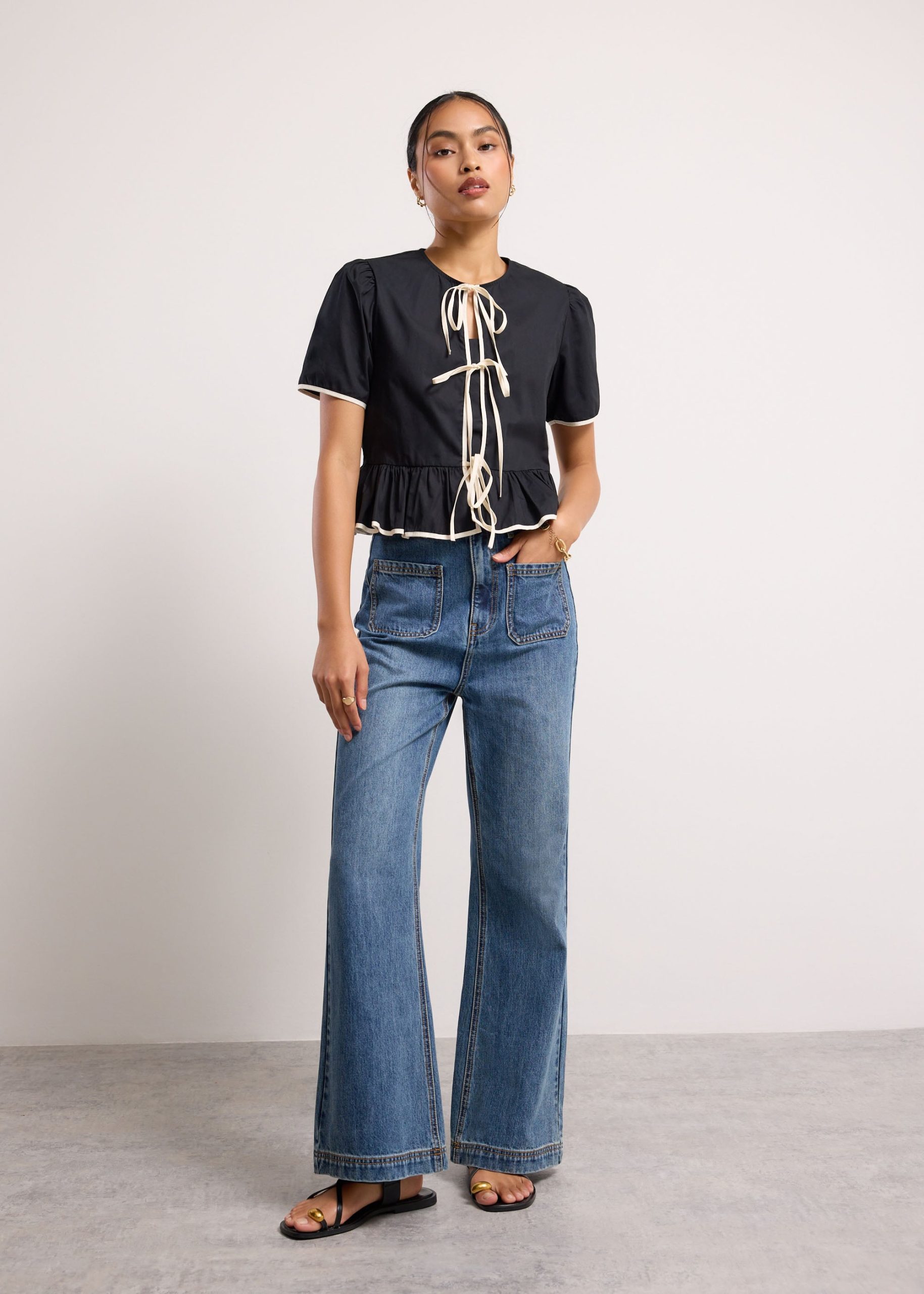 Contrast Piping Round Neck Front Tie Peplum Top - Image 4