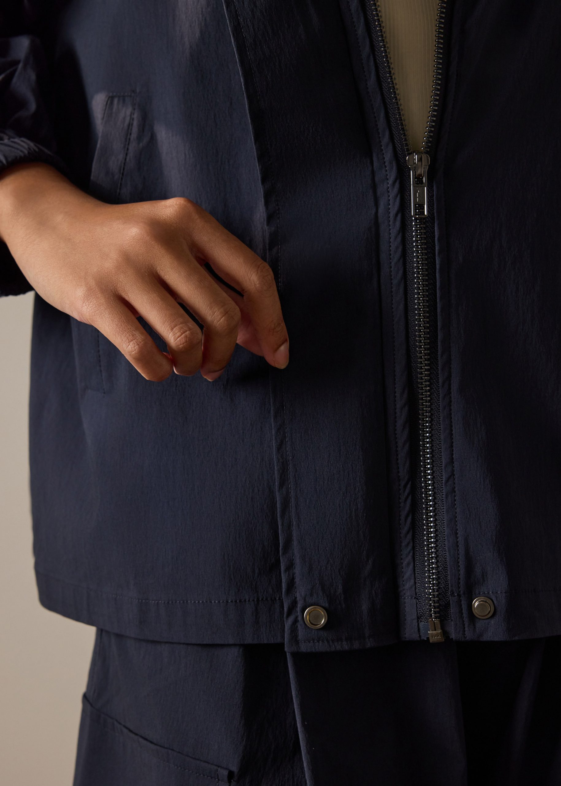 Oversized Turtleneck Jacket - Image 5