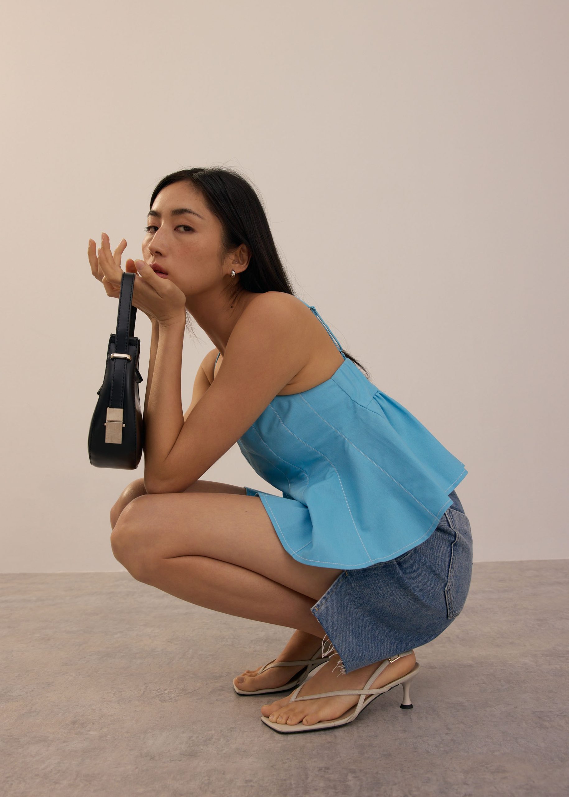 Contrast Stitch V-neck Peplum Camisole Top - Image 34