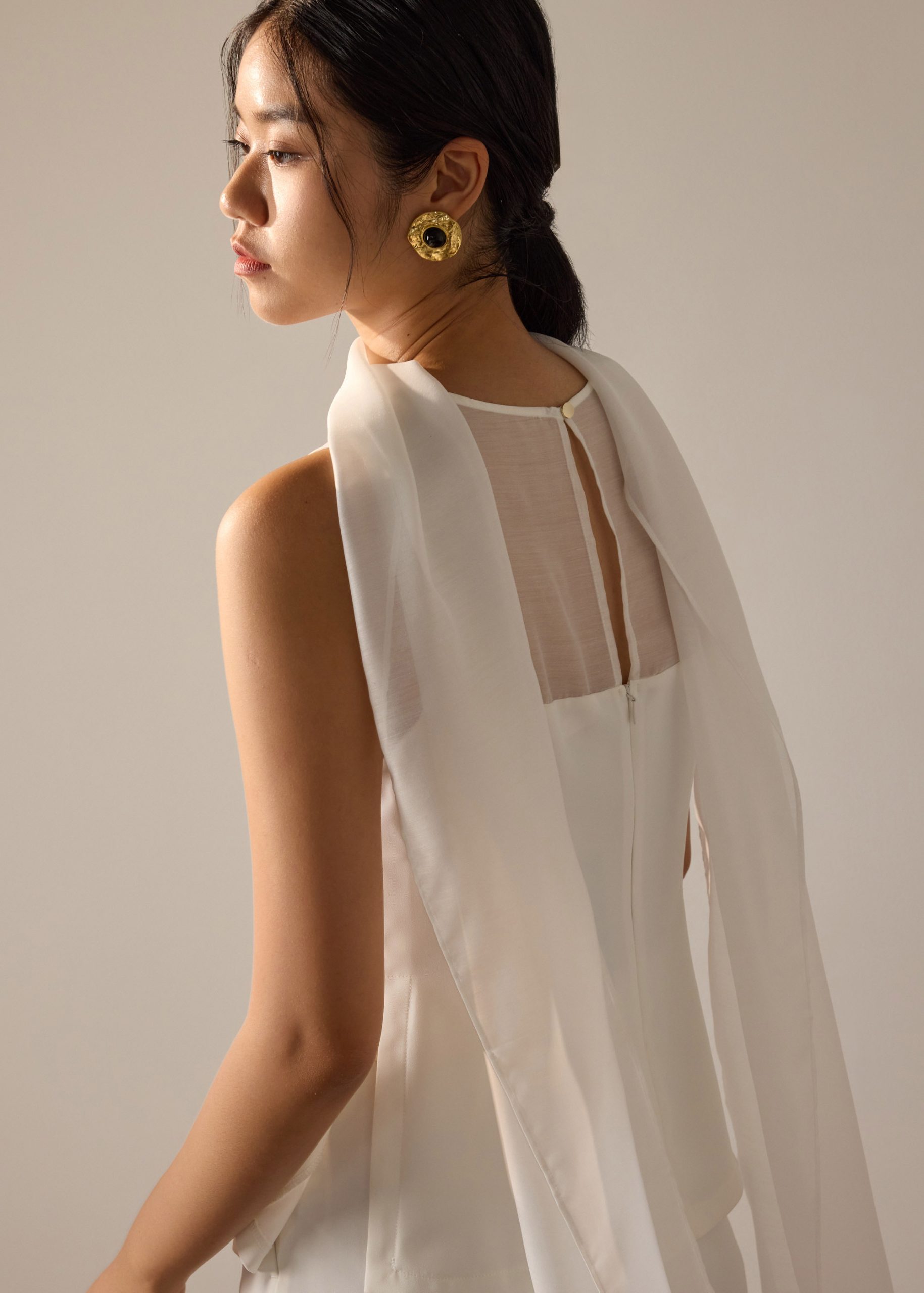 Andrea Multi-way Detachable Sash Crepe Round Neck Top - Image 11