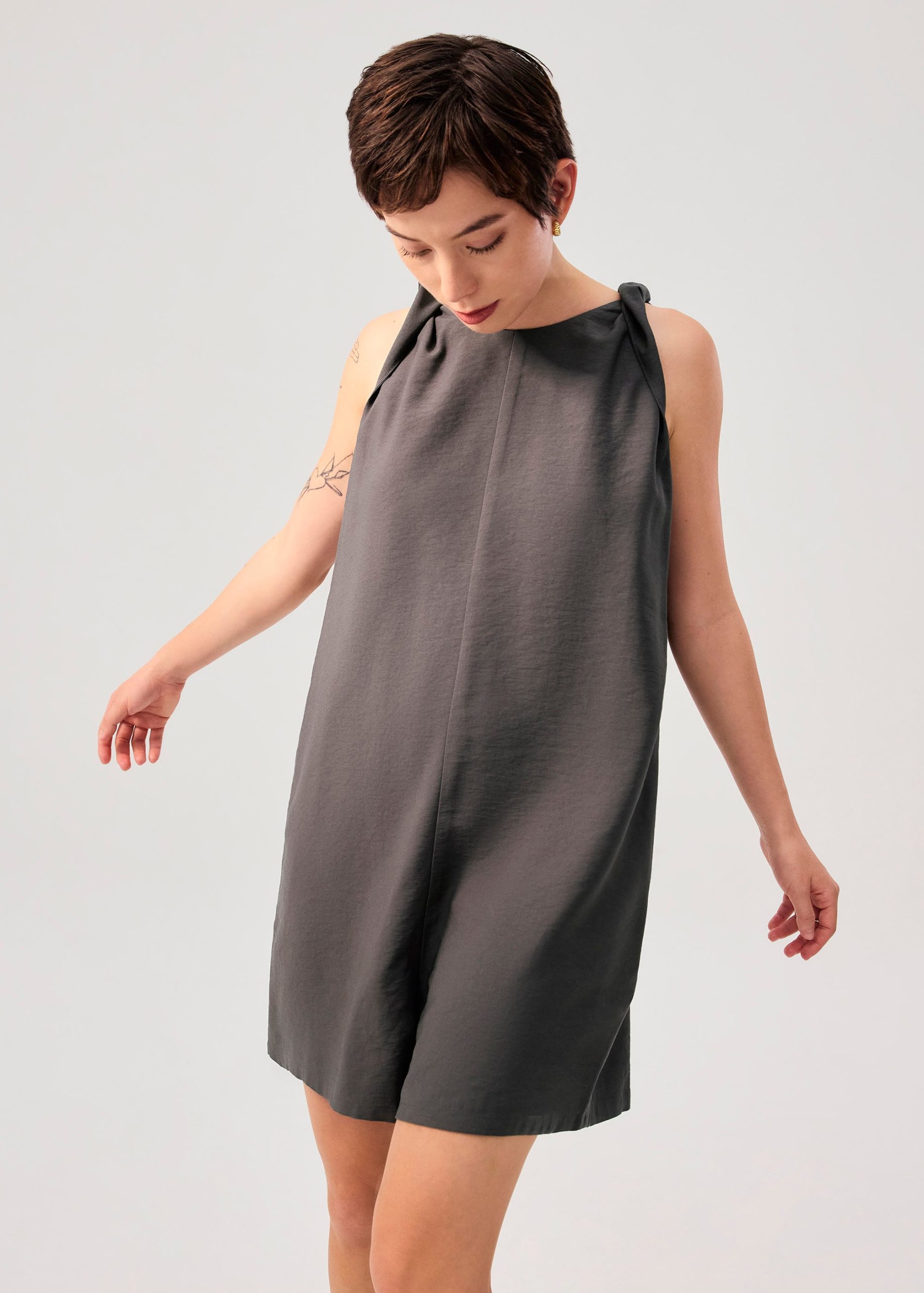Relaxed Twisted Shoulder Boat Neck Romper - Image 7
