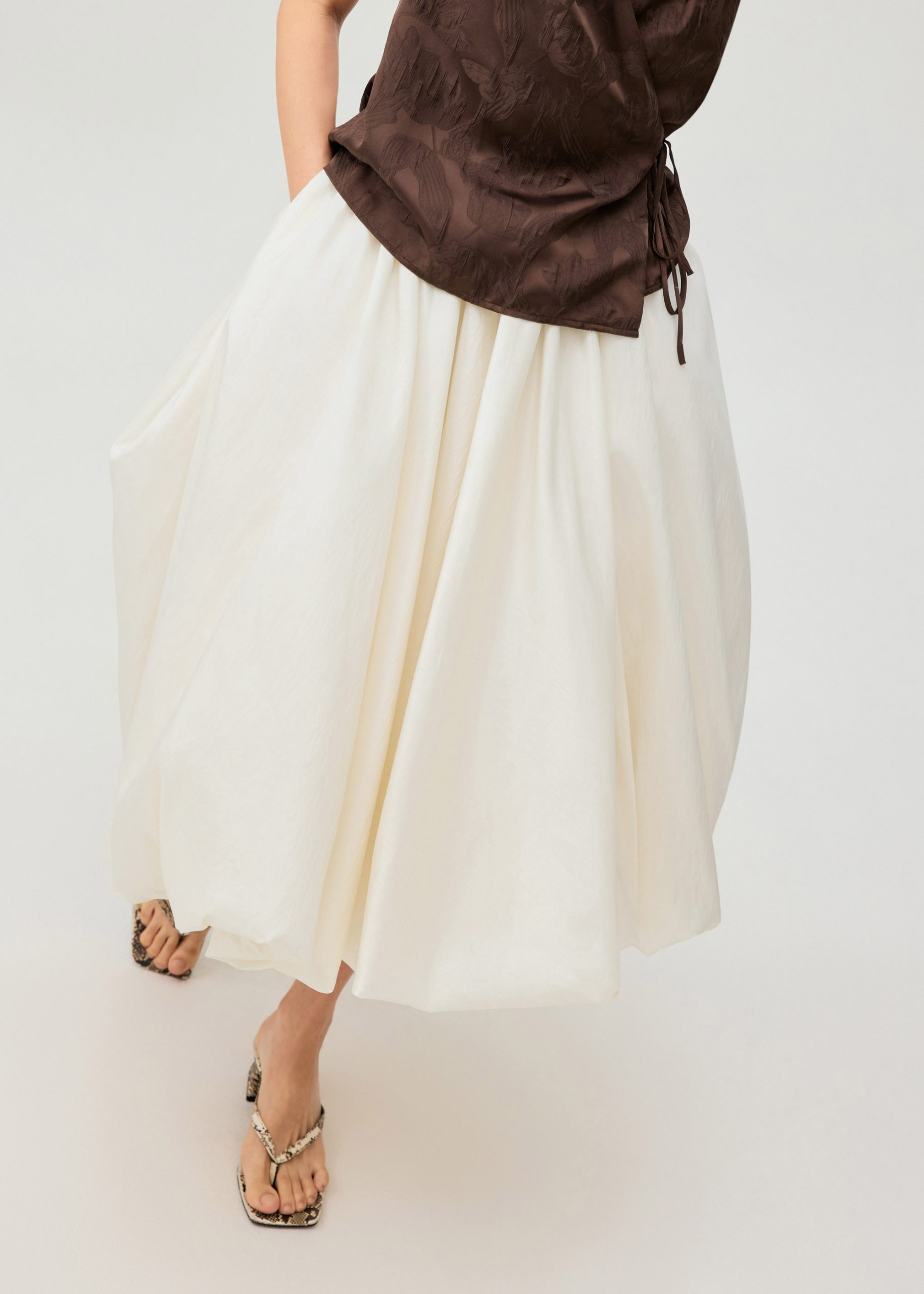 Mid Waist Bubble Midaxi Skirt - Image 8