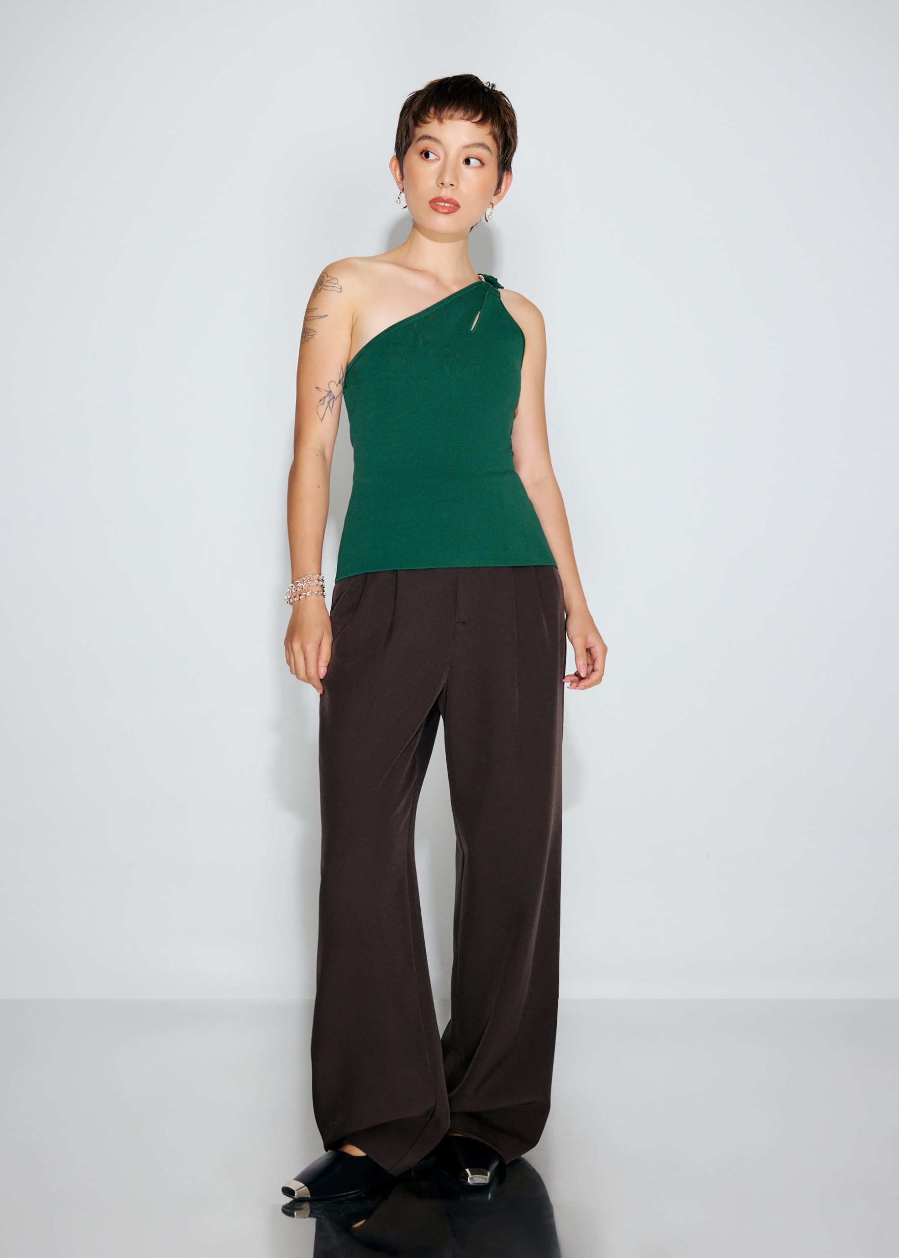 Buckle Detail Knit Toga Fitted Top - Image 11