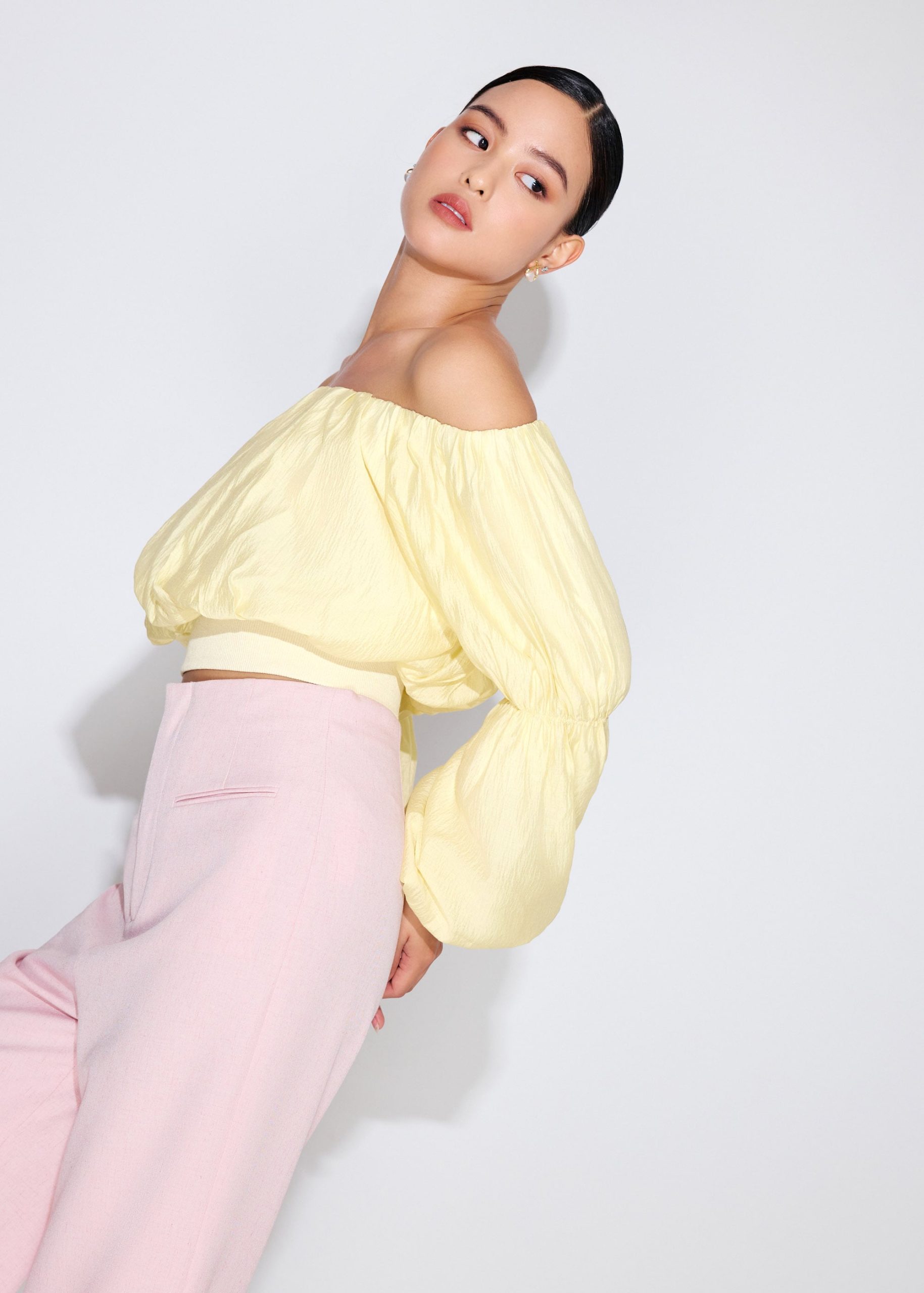 Elastic Lyocell Off-Shoulder Romantic Flare Sleeve Crop Top - Image 8