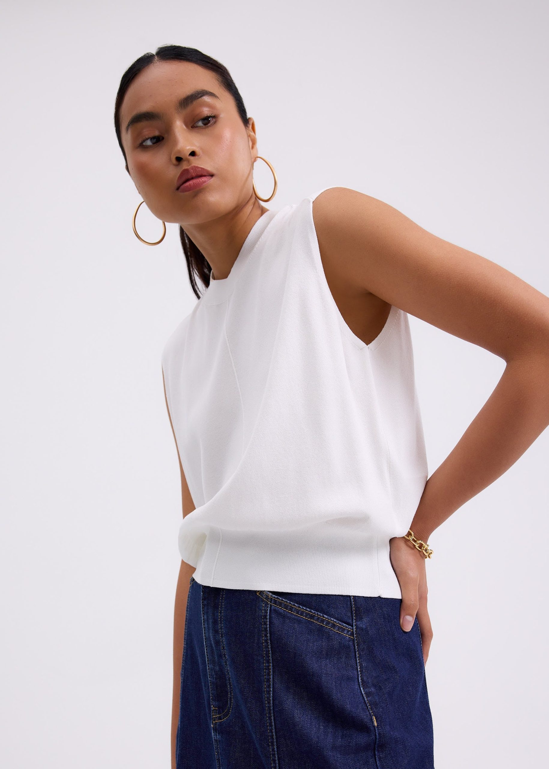 Gracie Knit Round Neck Tank Top - Image 6